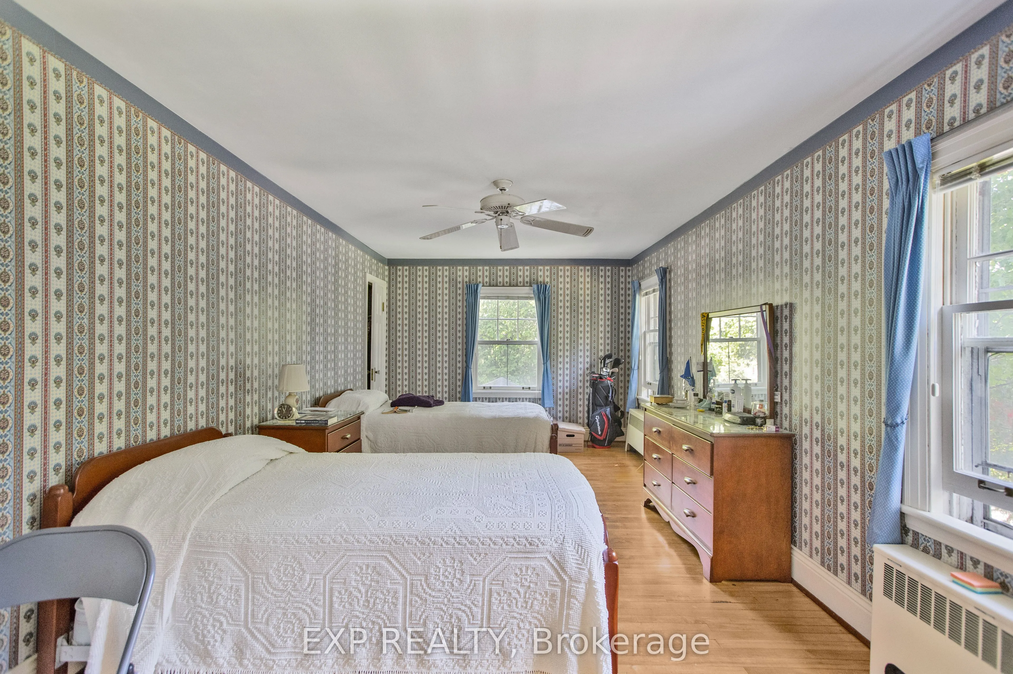 48 Garner Road W