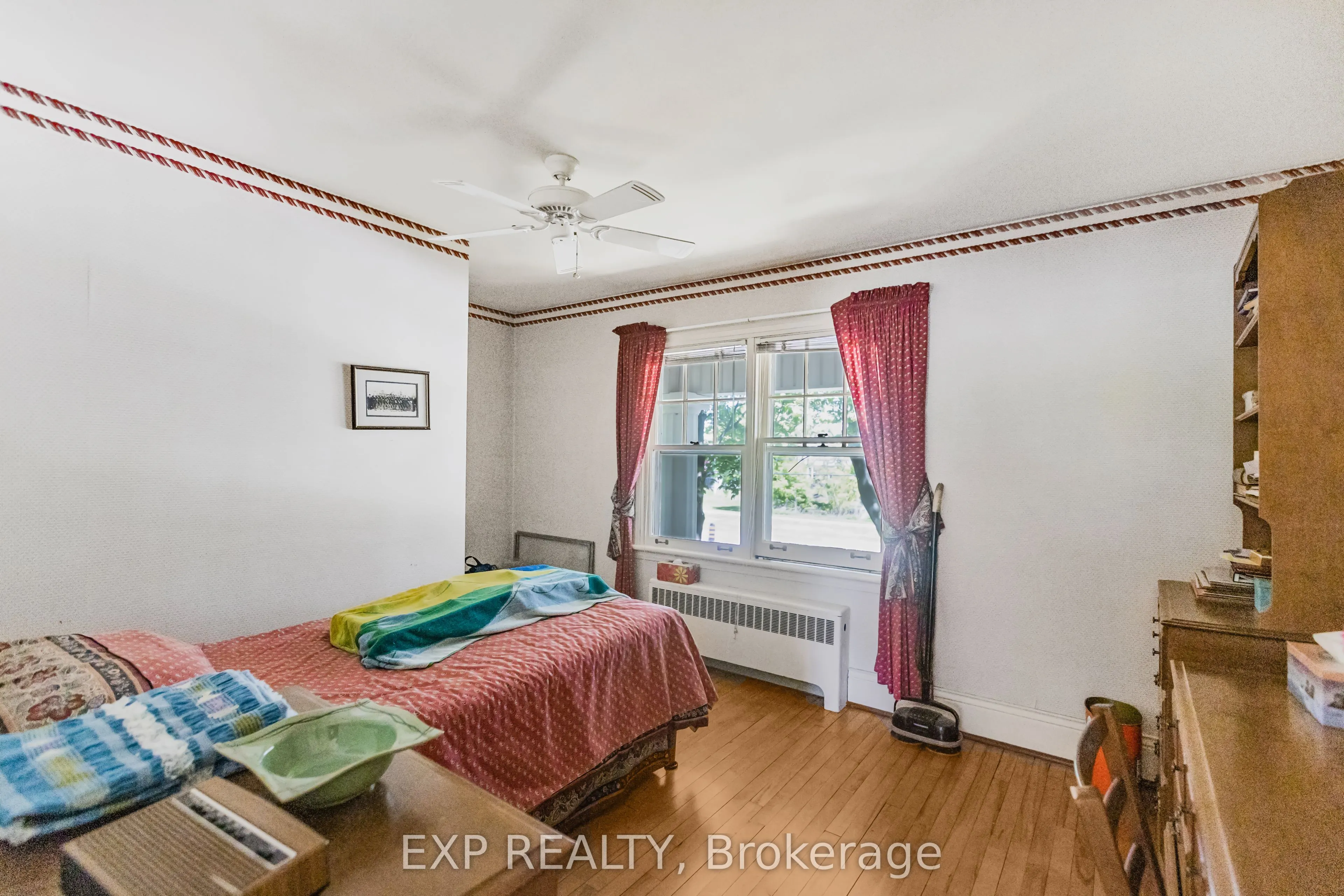 48 Garner Road W