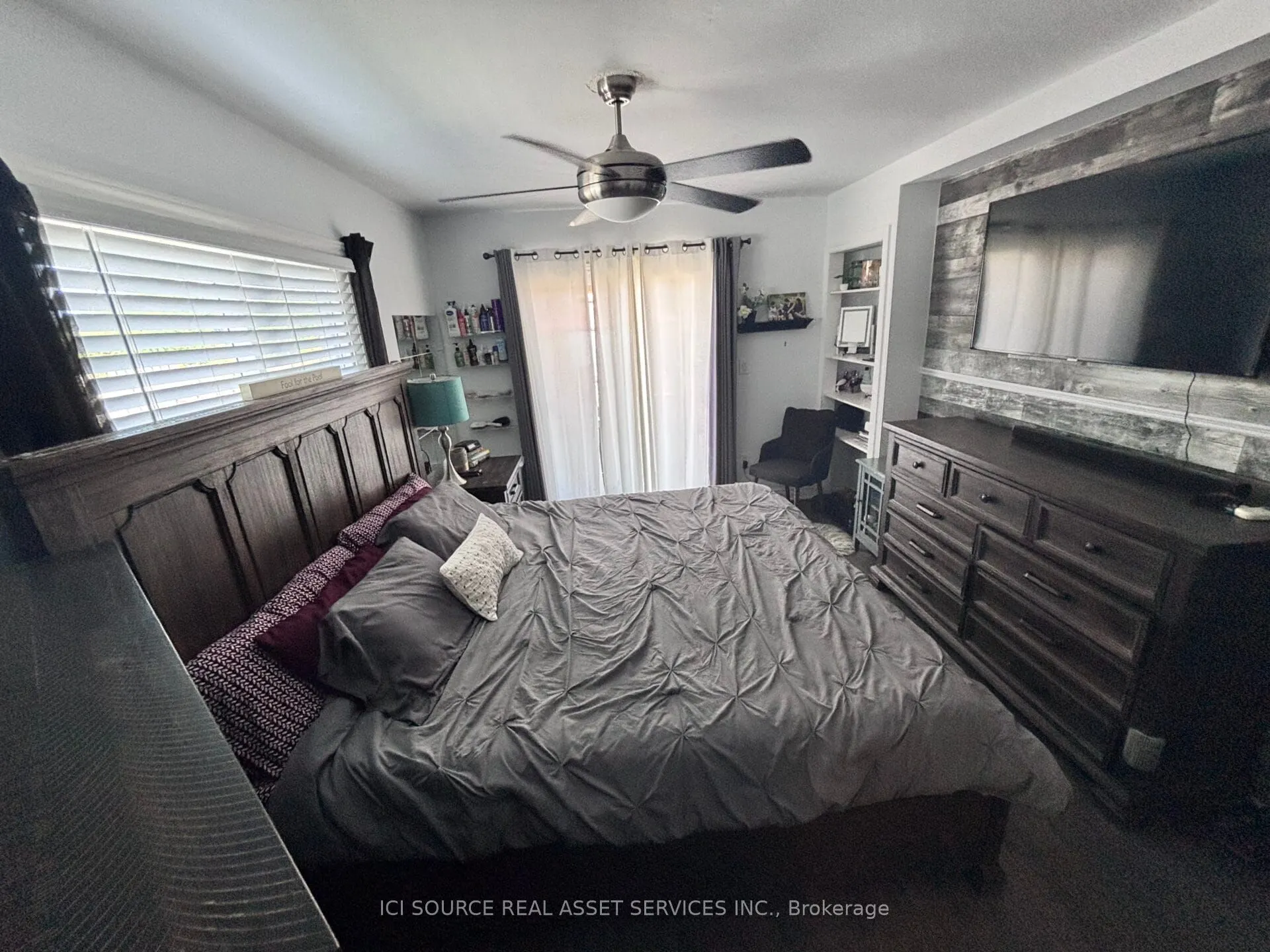 73 Marc Boulevard