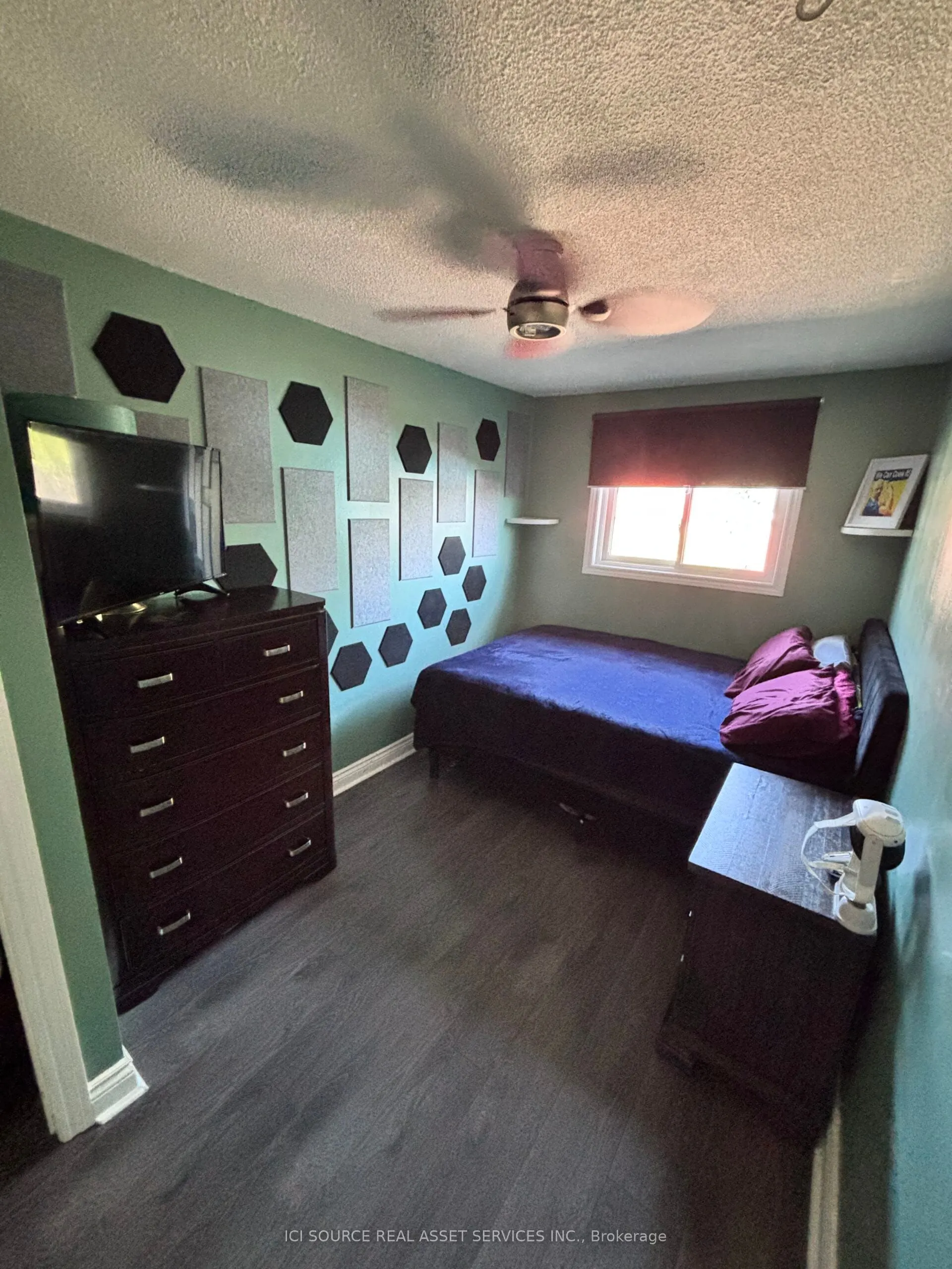 73 Marc Boulevard