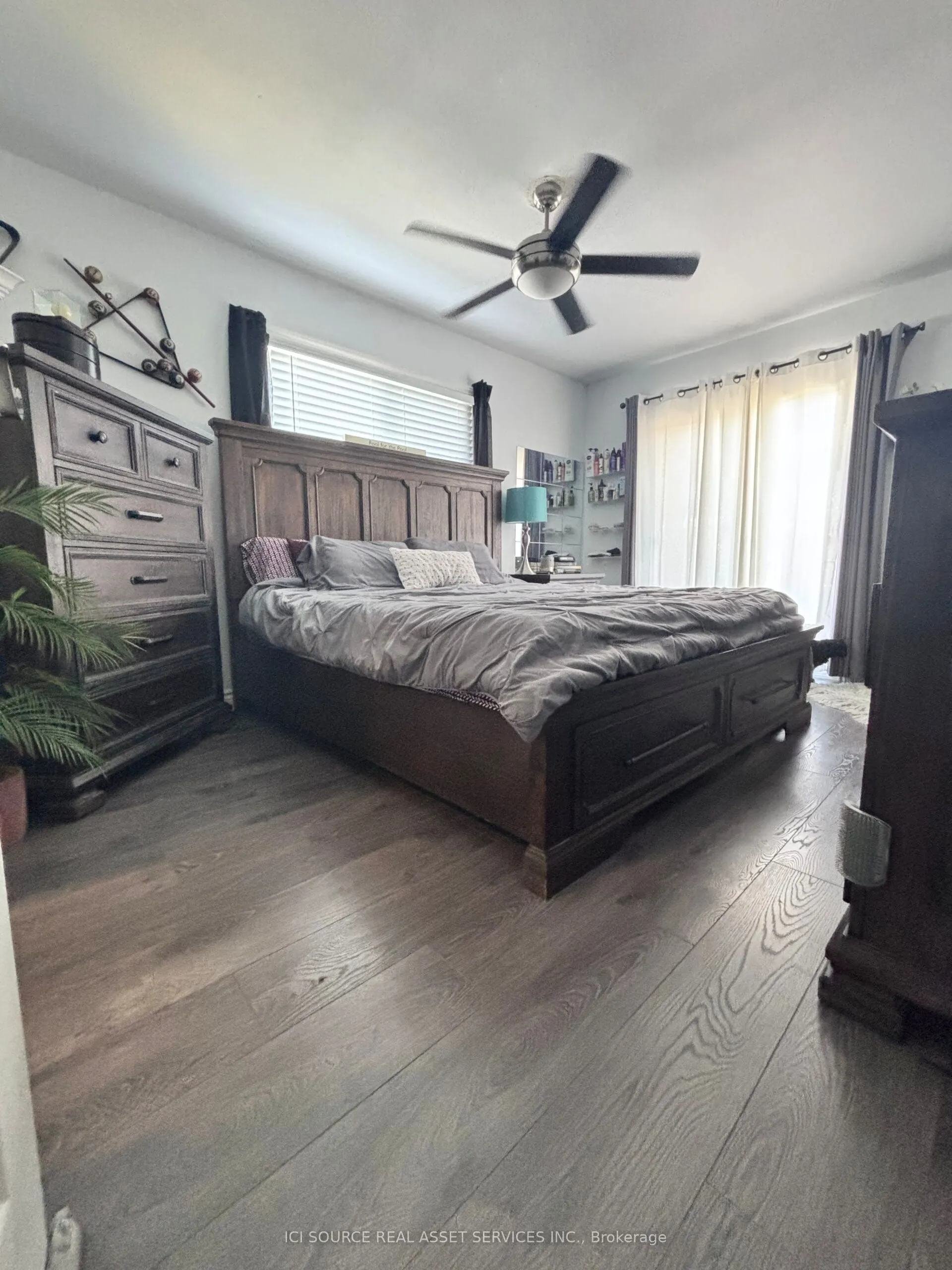 73 Marc Boulevard