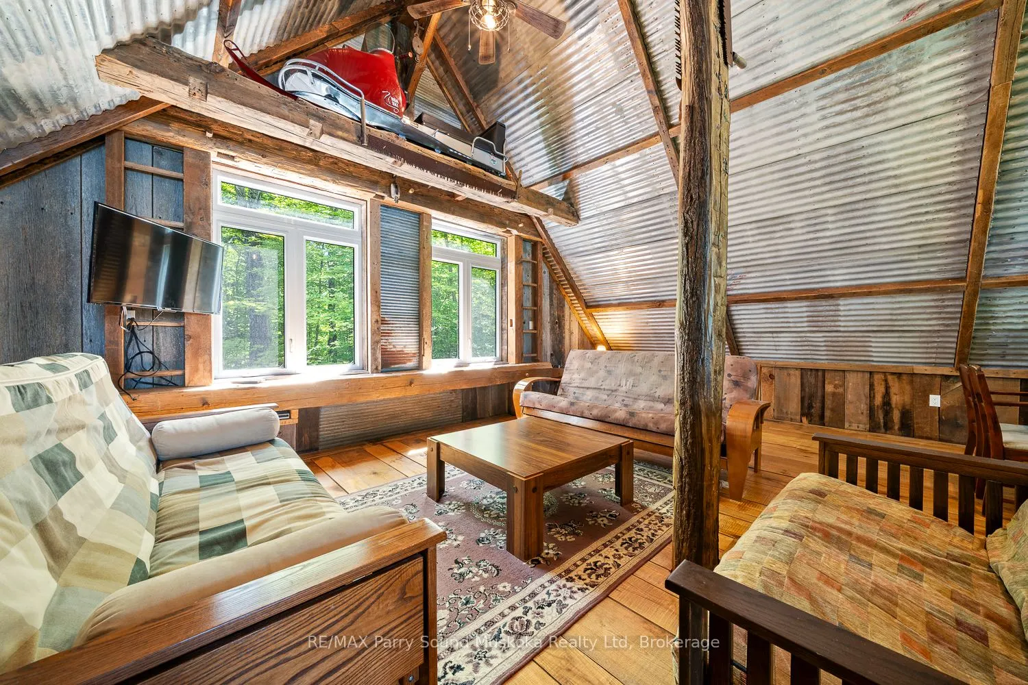 53 Clear Lake Road