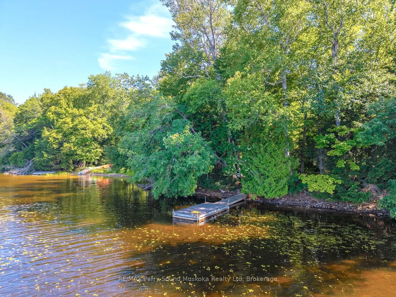 53 Clear Lake Road