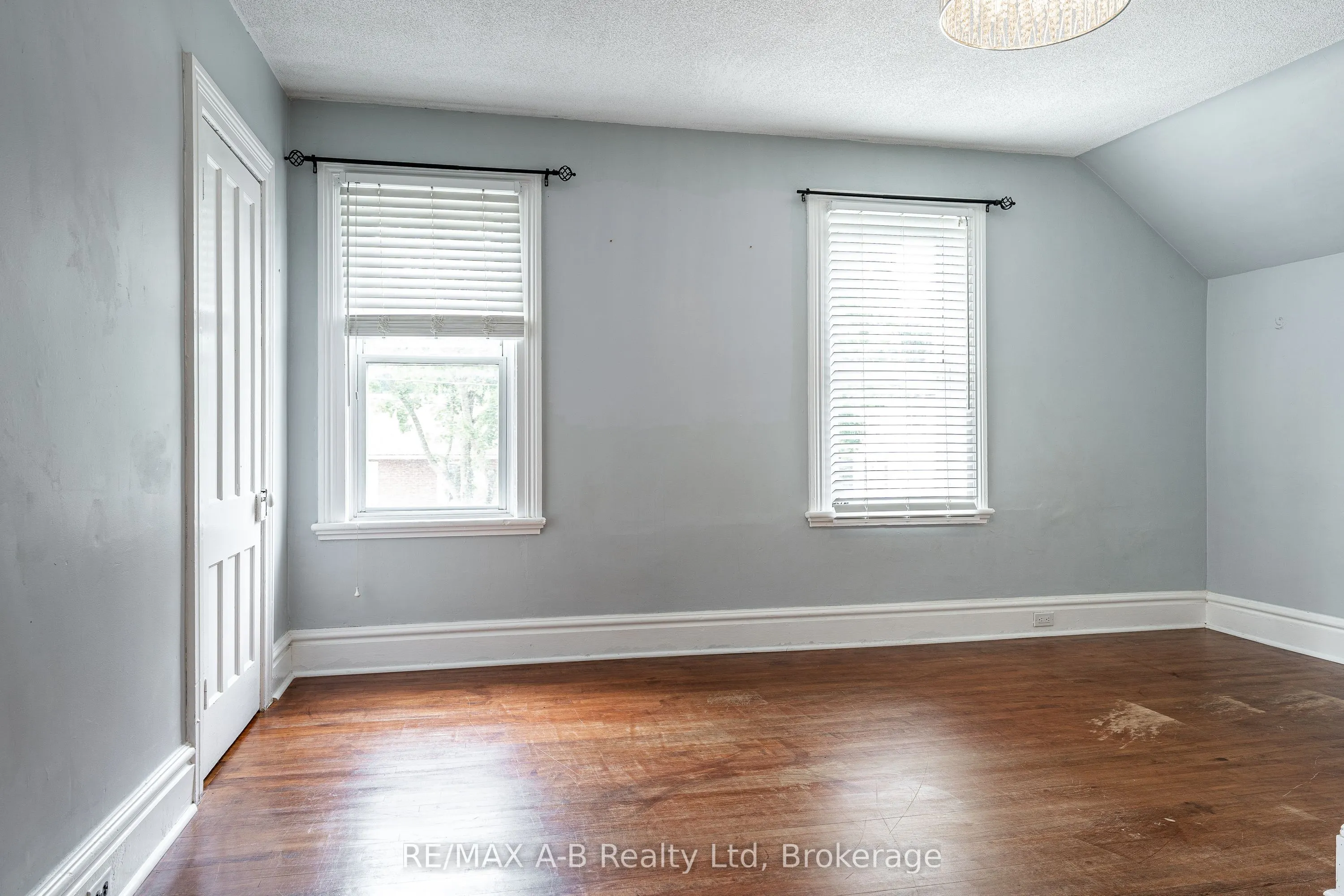 773 Rathbourne Avenue