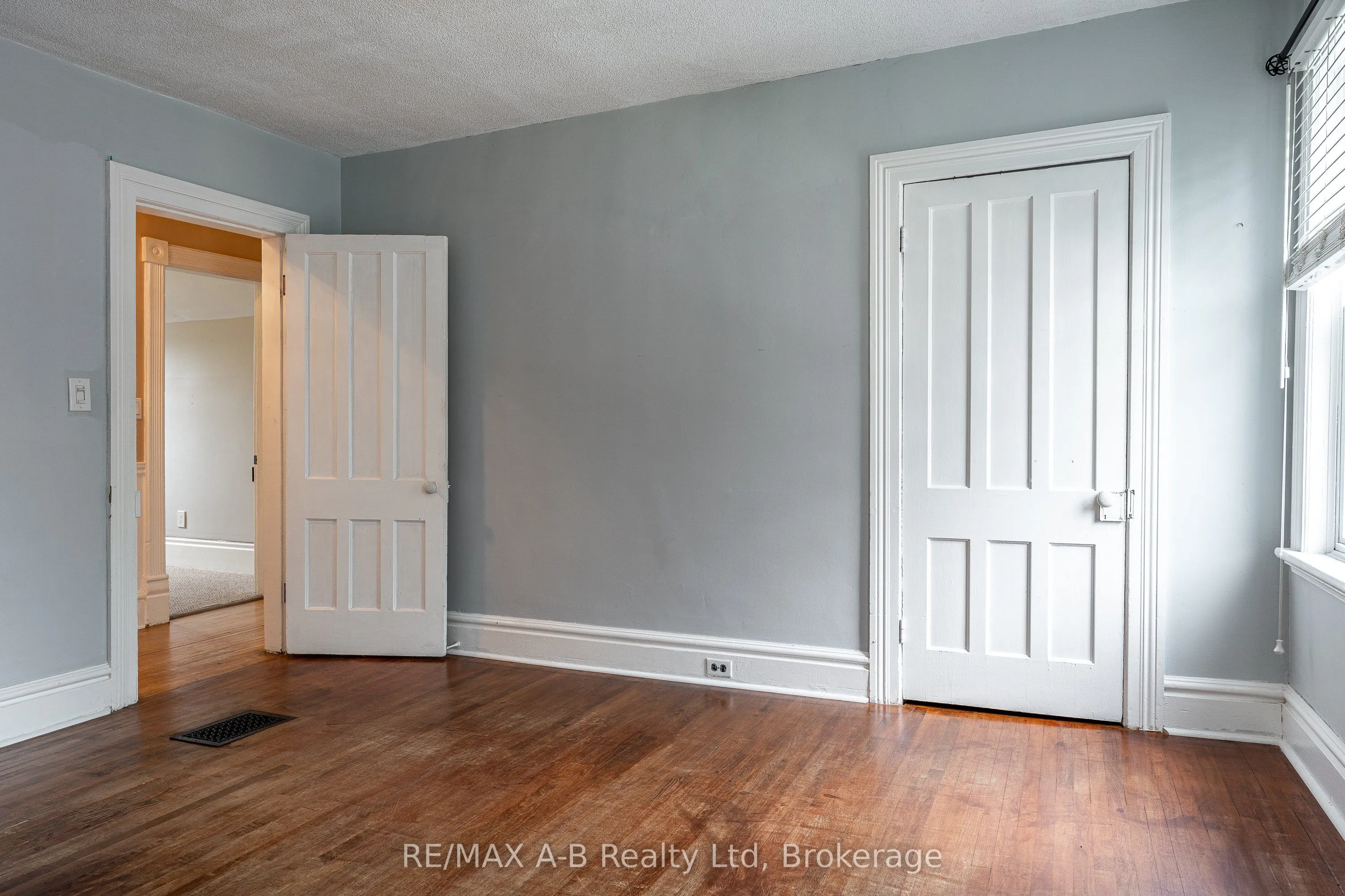 773 Rathbourne Avenue