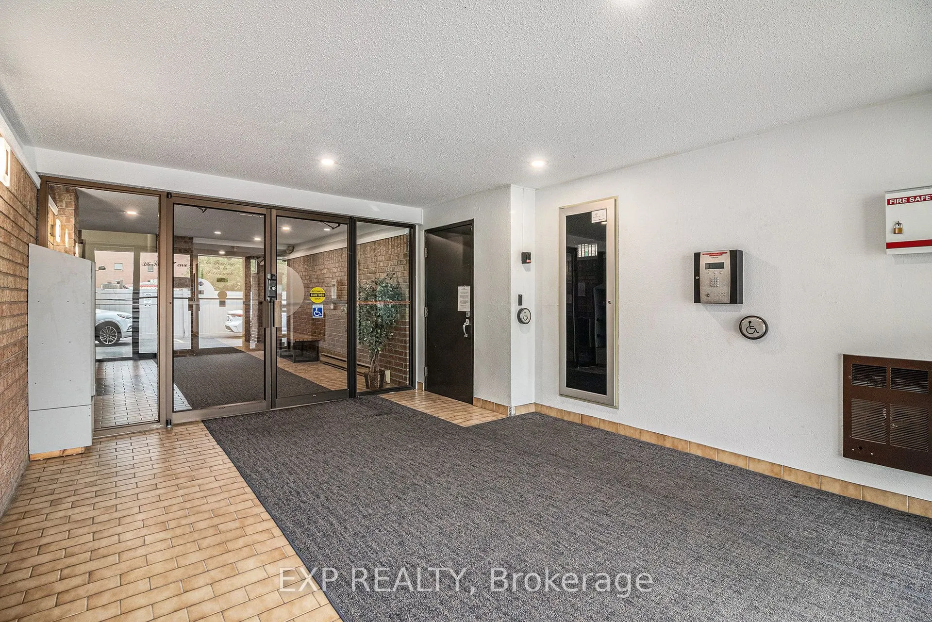 316 Savard Avenue, #111