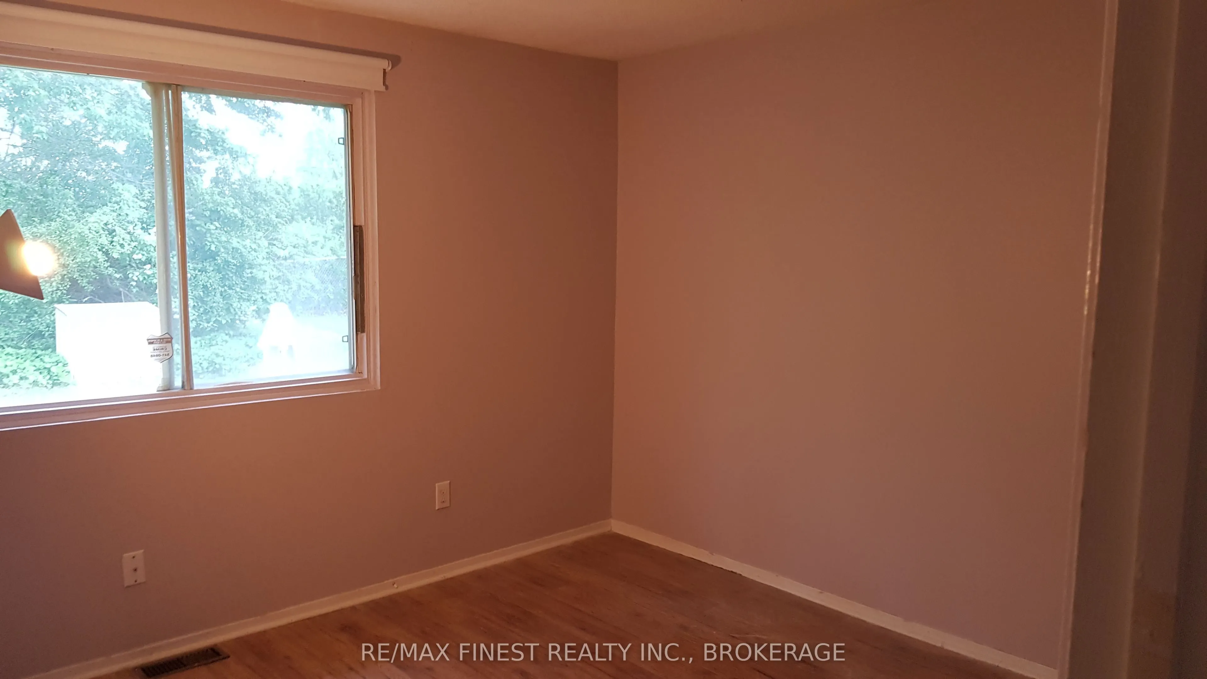 30 Woodstone Crescent