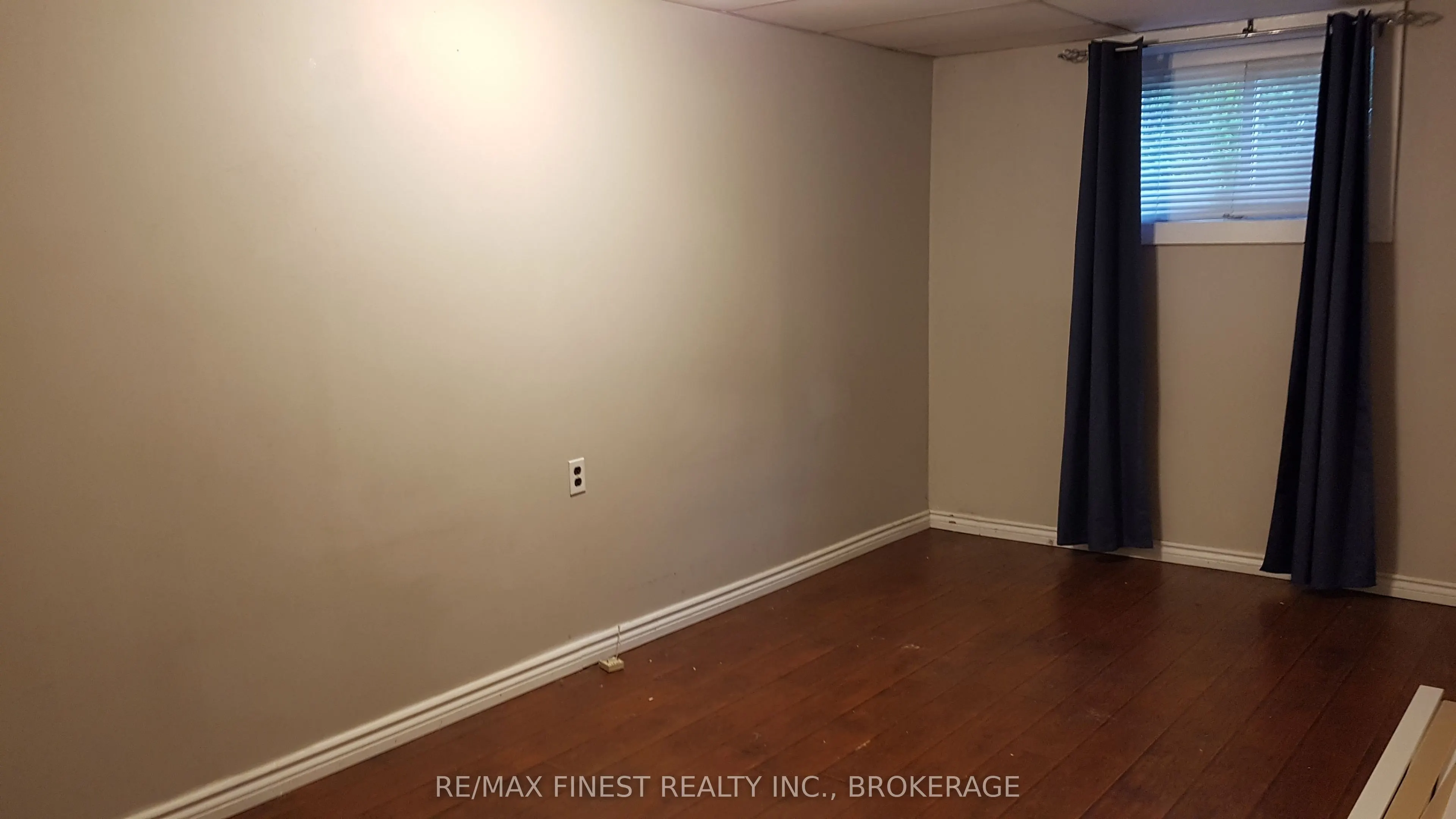30 Woodstone Crescent