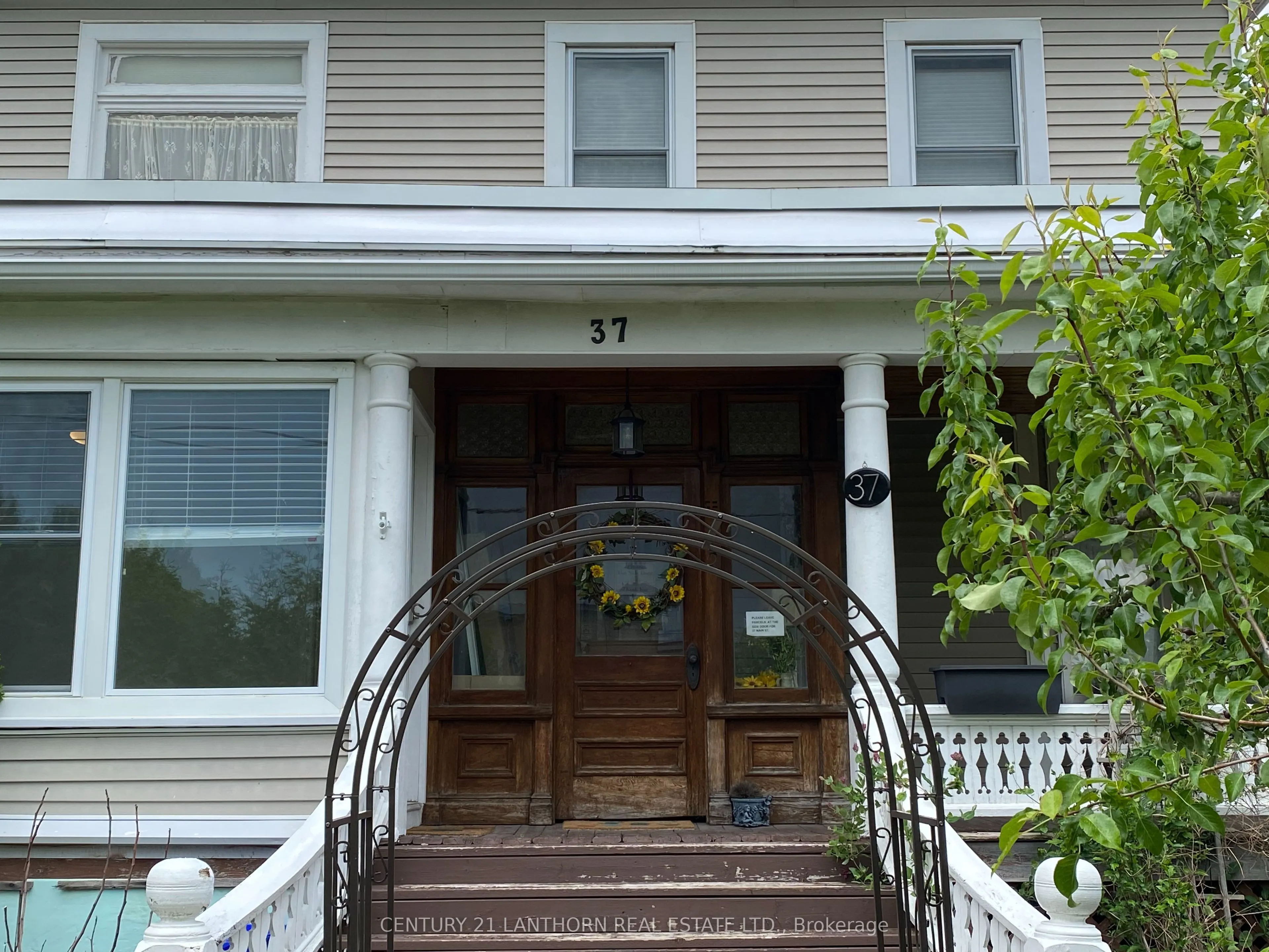 37 Picton Main Street, #A