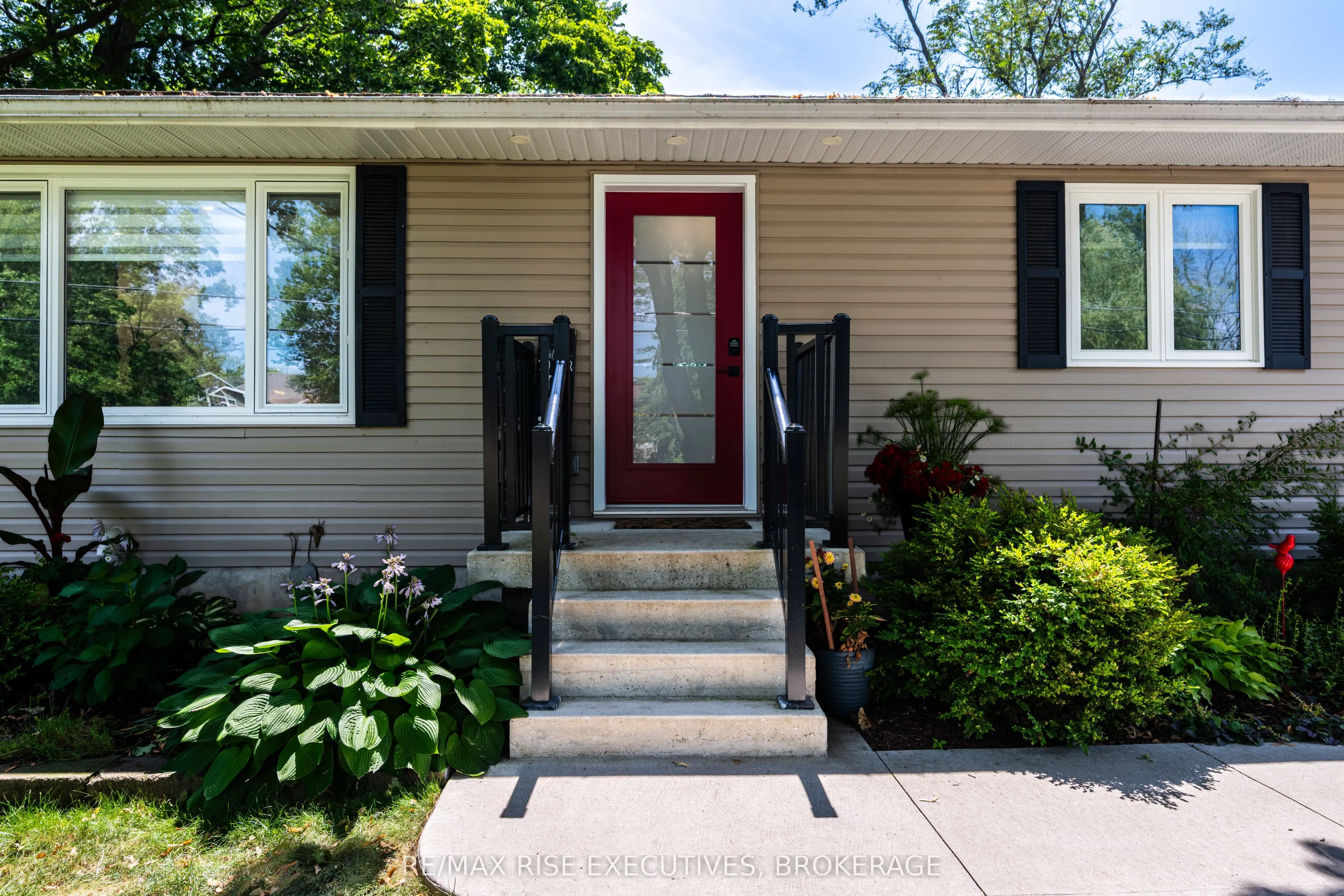 3419 Round Lake Road