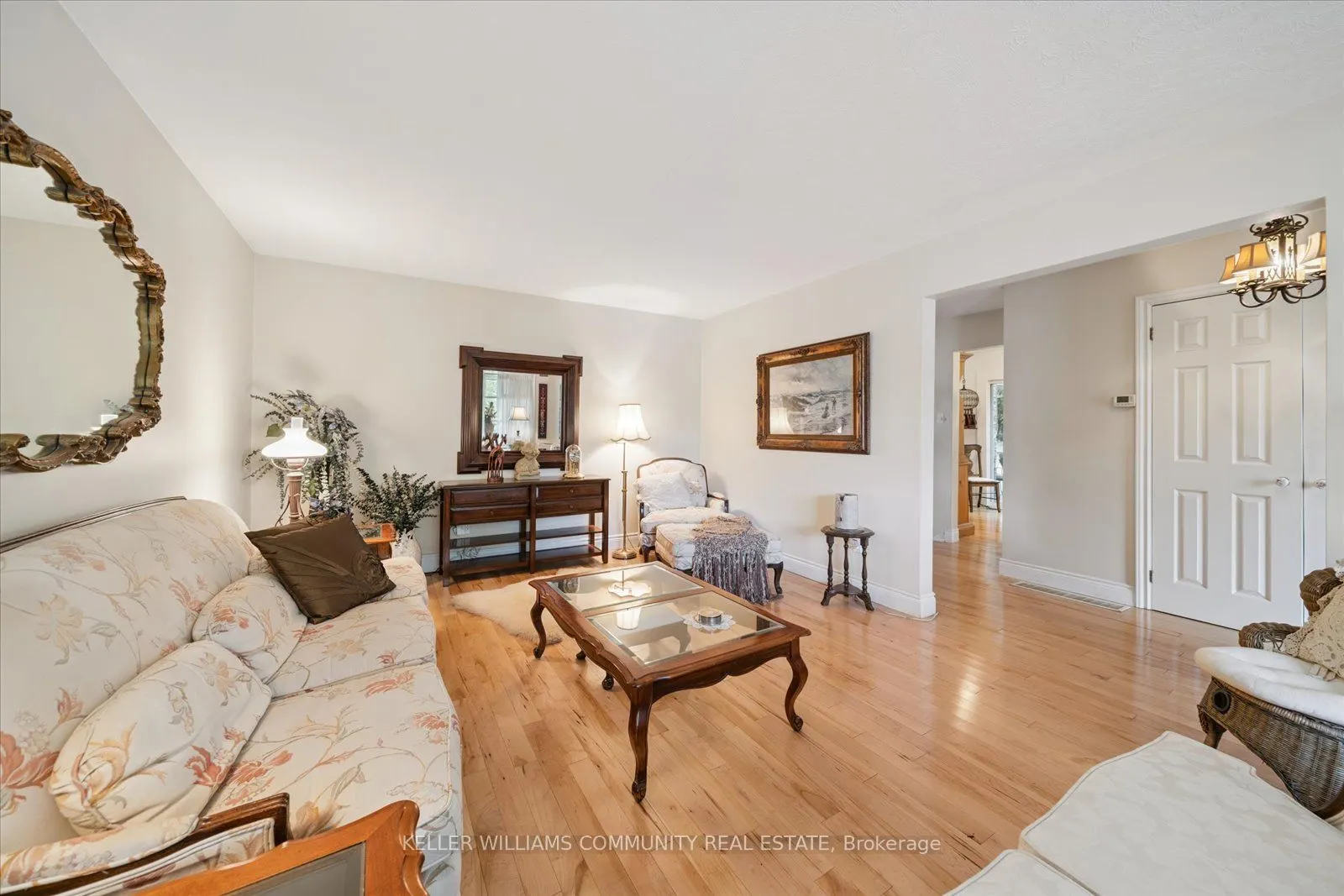11 Bayleaf Court