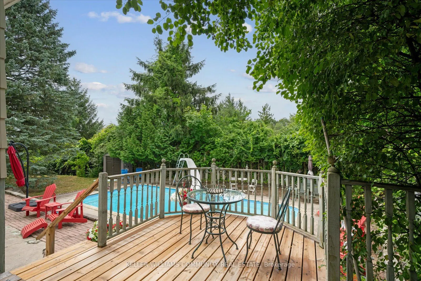 11 Bayleaf Court