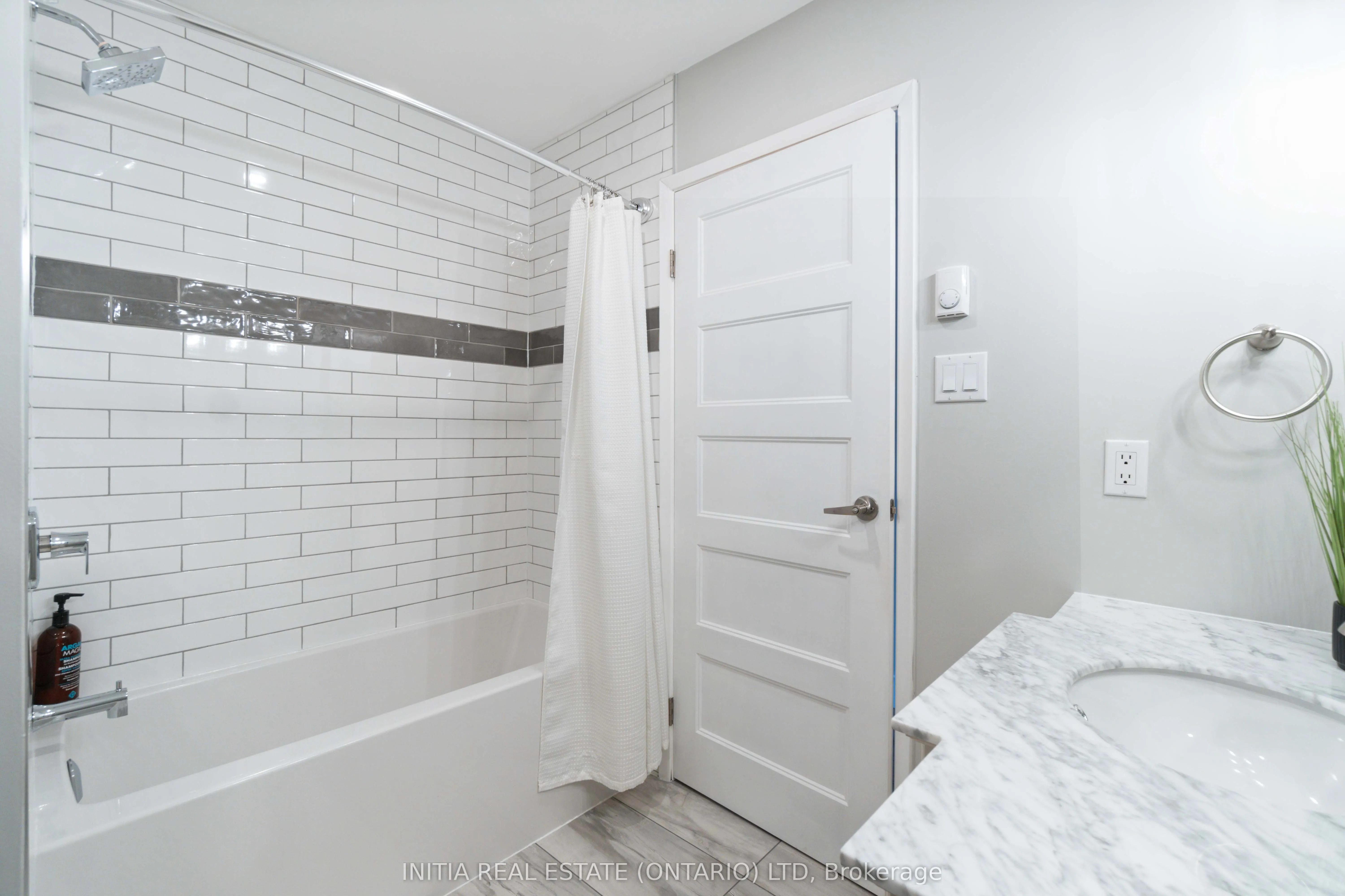 5 River Road, #11