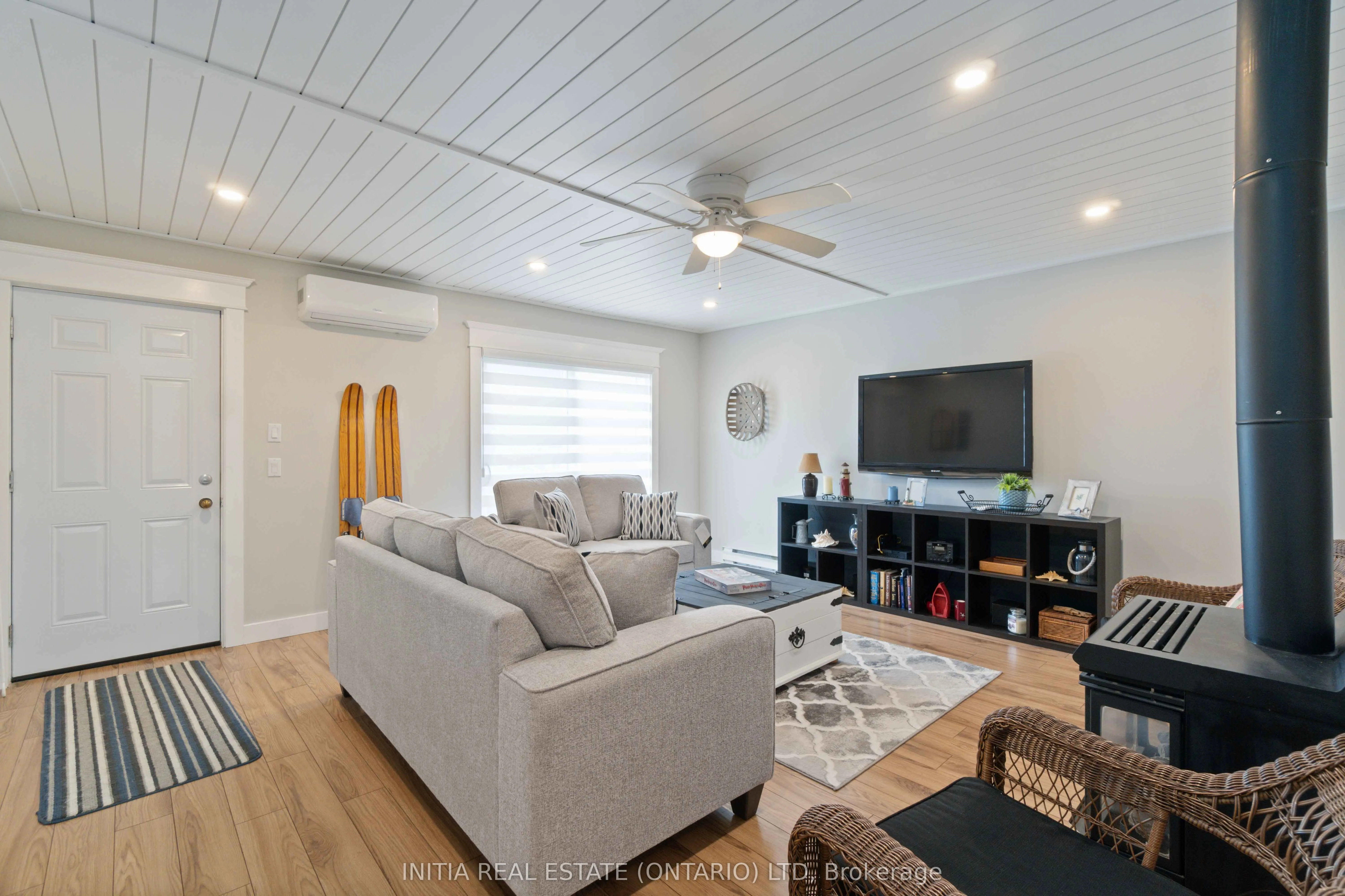 5 River Road, #11