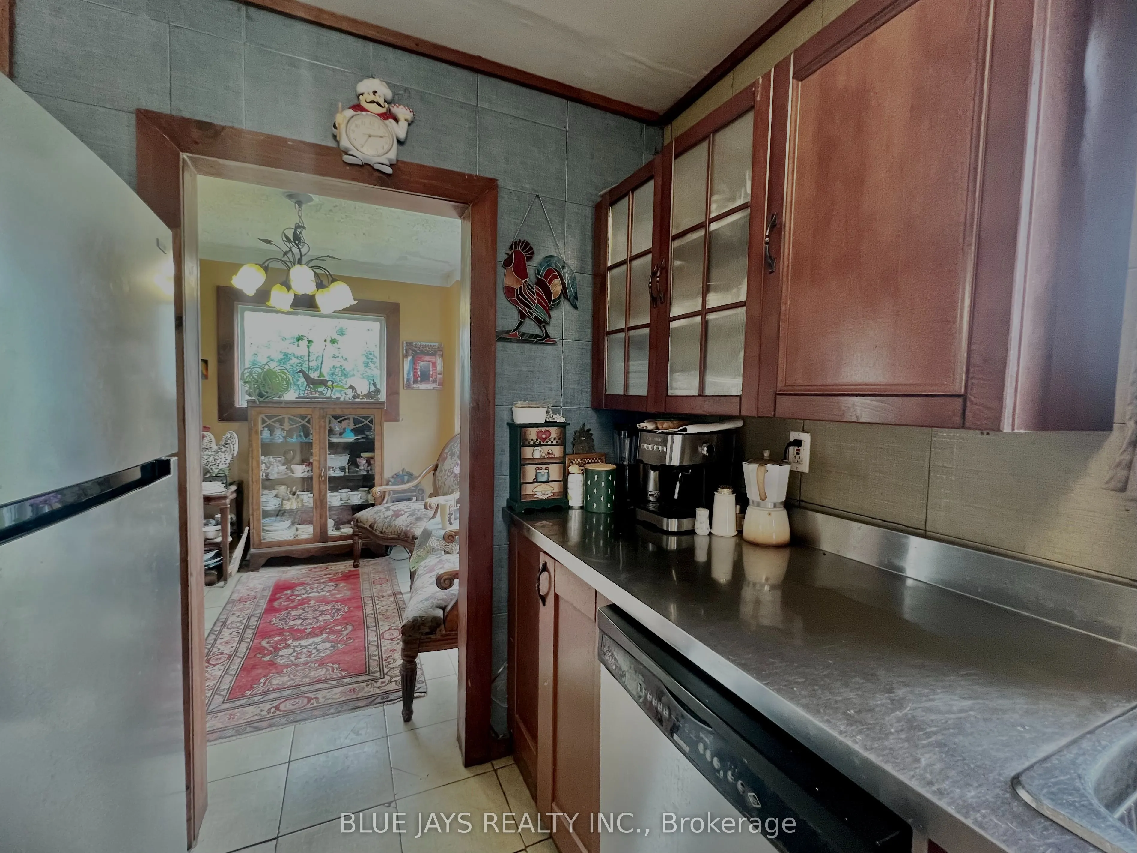 642421 270 Sideroad Road W