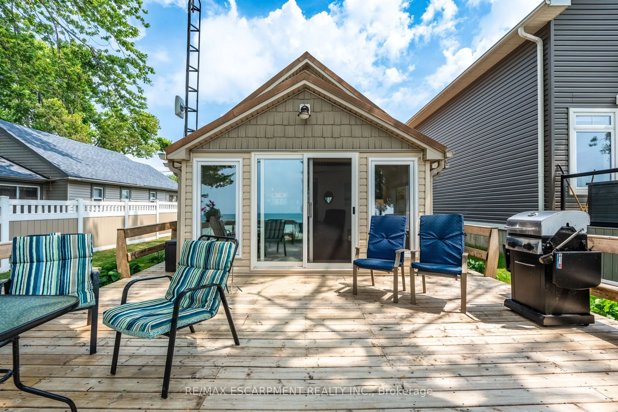 58 LAKESIDE Drive