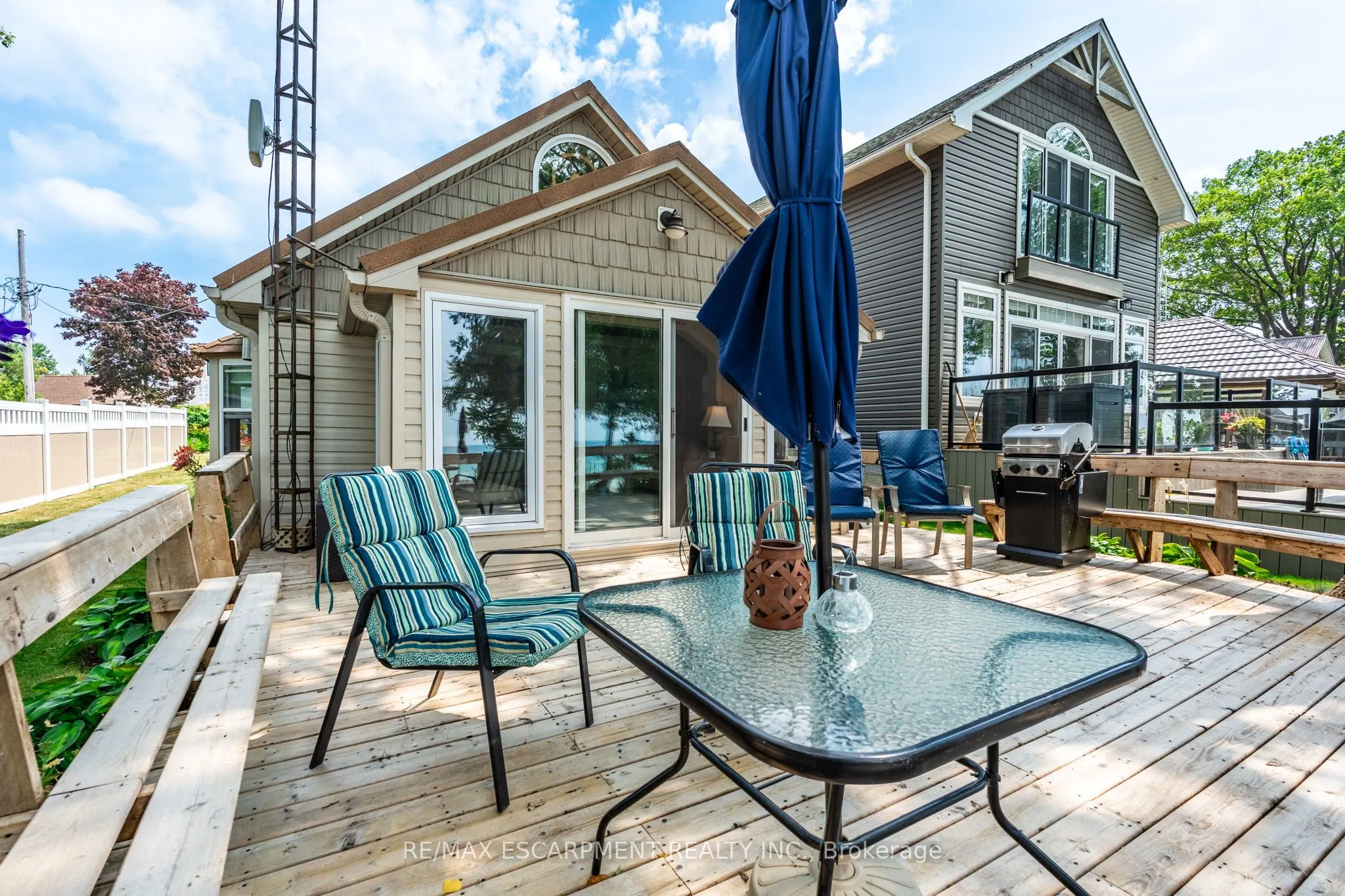 58 LAKESIDE Drive