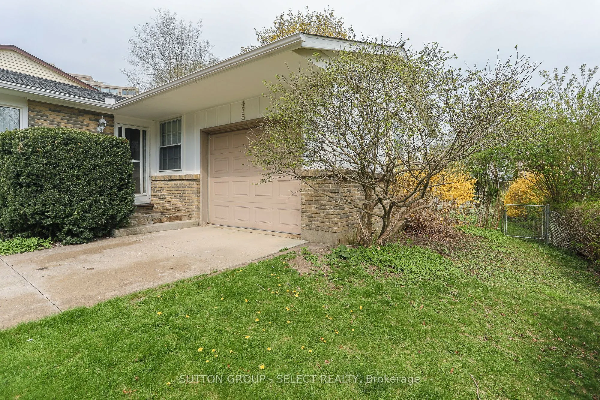 478 Village Green Avenue
