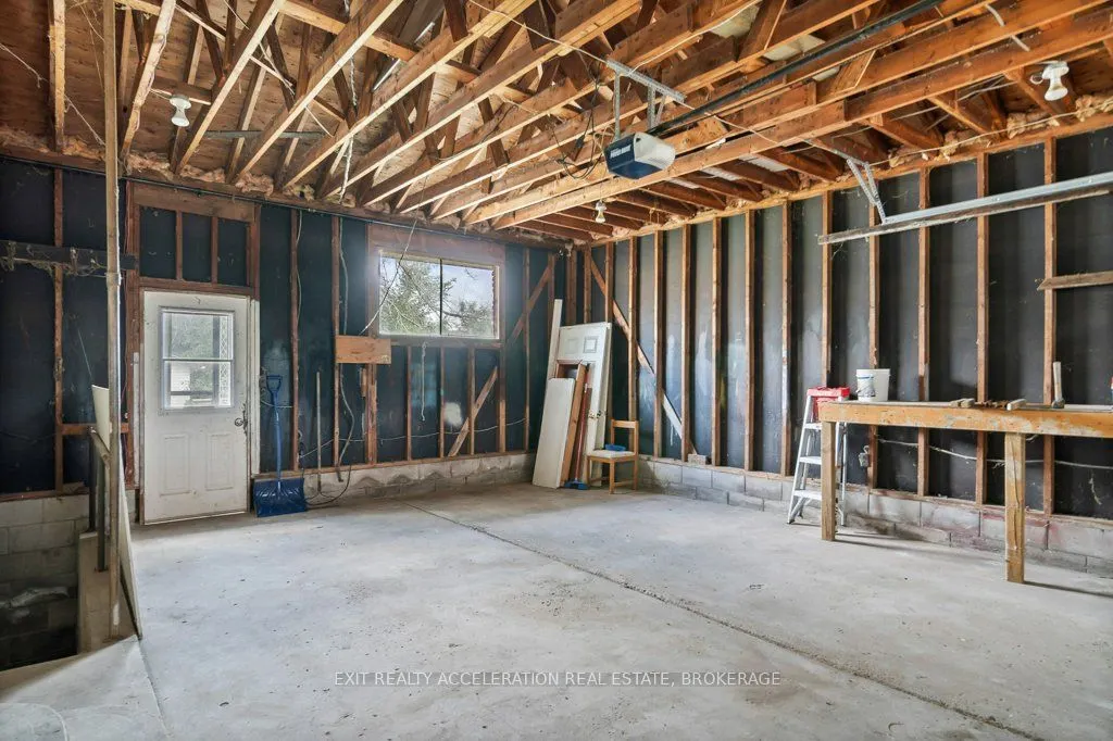 4505 Old Highway 2