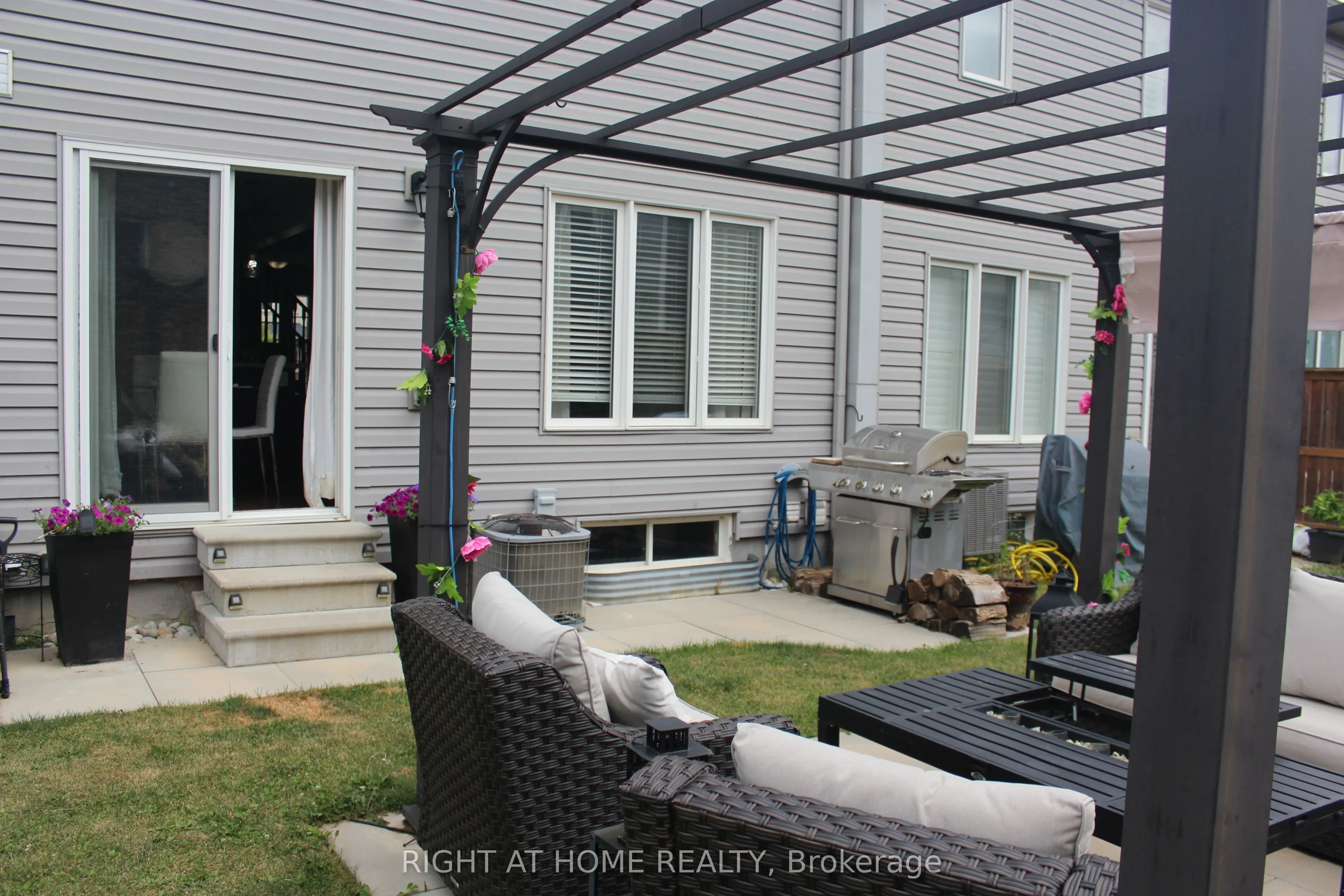 171 Whitwell Way