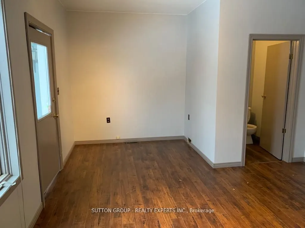 6272 Colonel Talbot Road