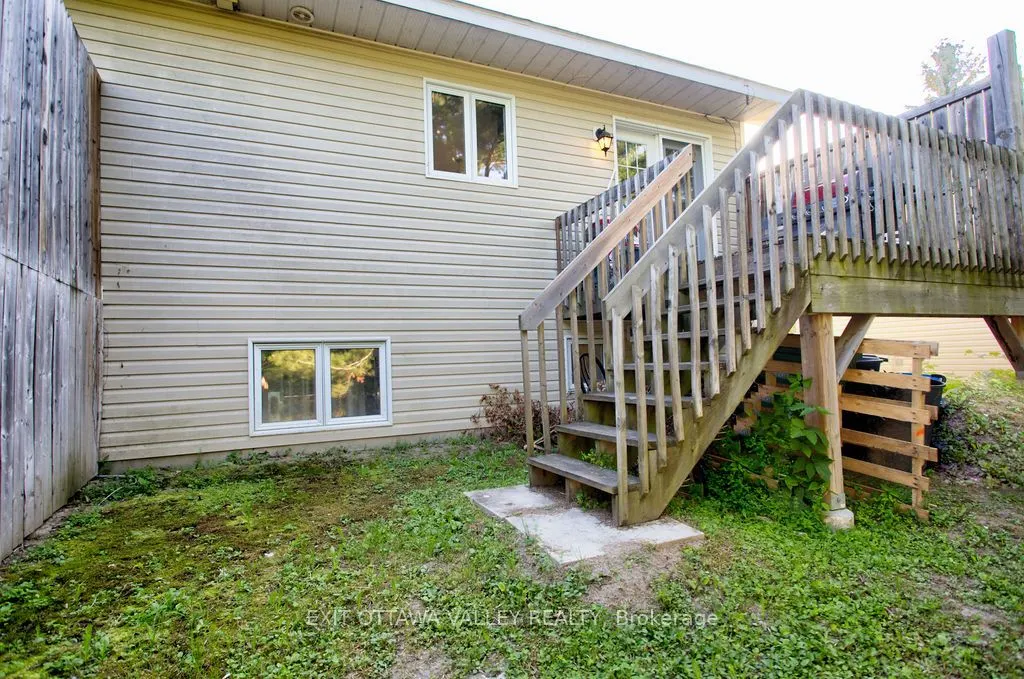 229 Everett Street