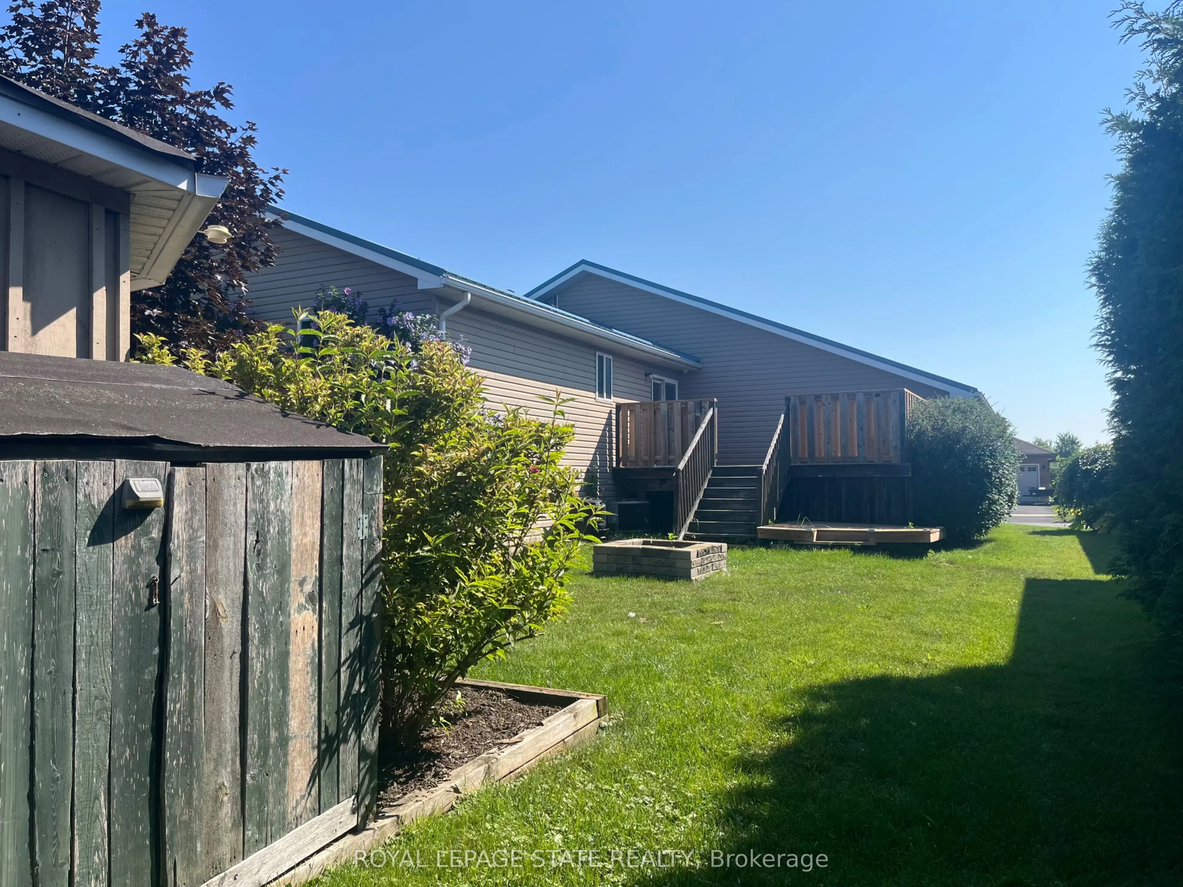 17 Mapleview Drive