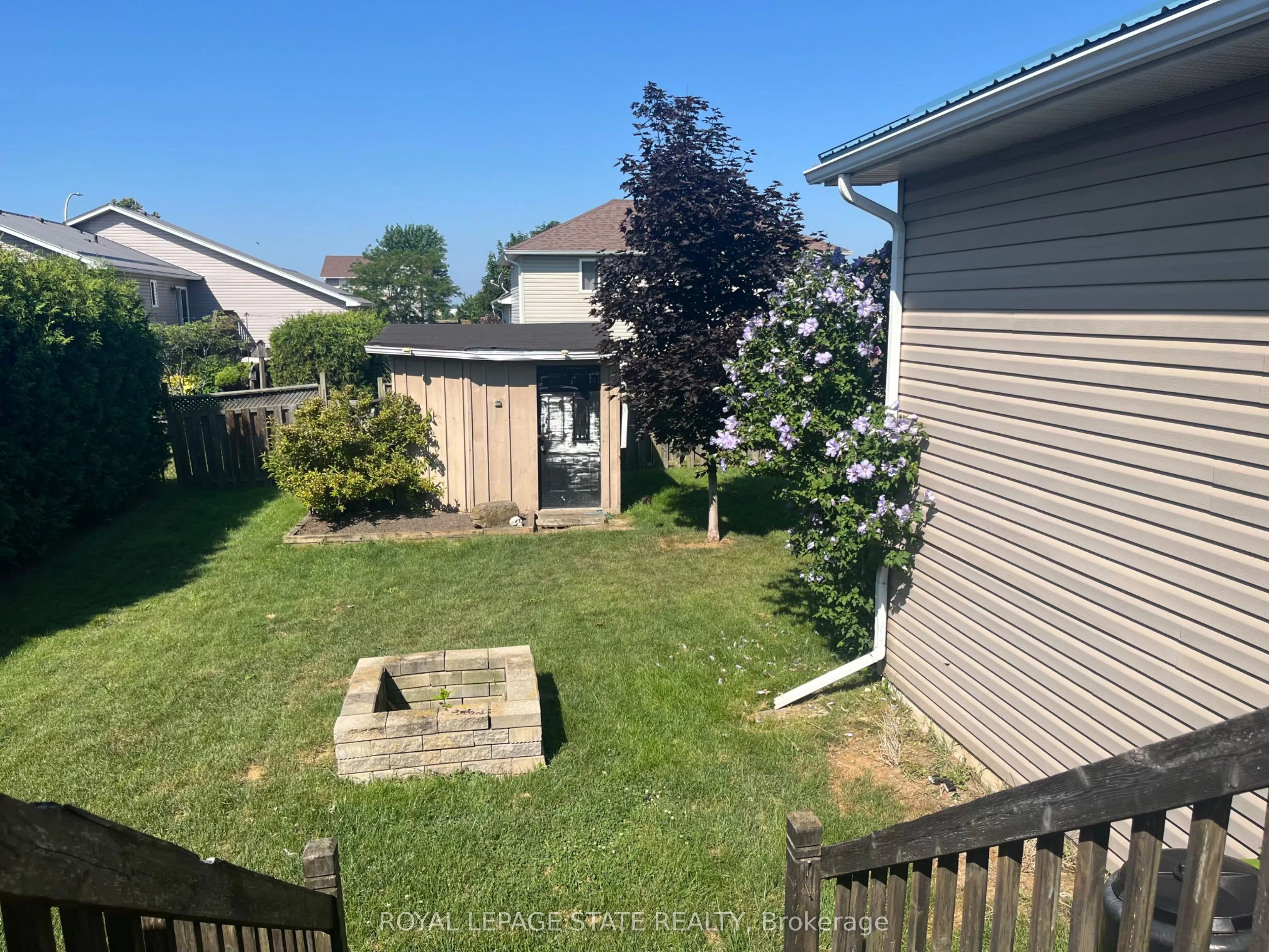 17 Mapleview Drive