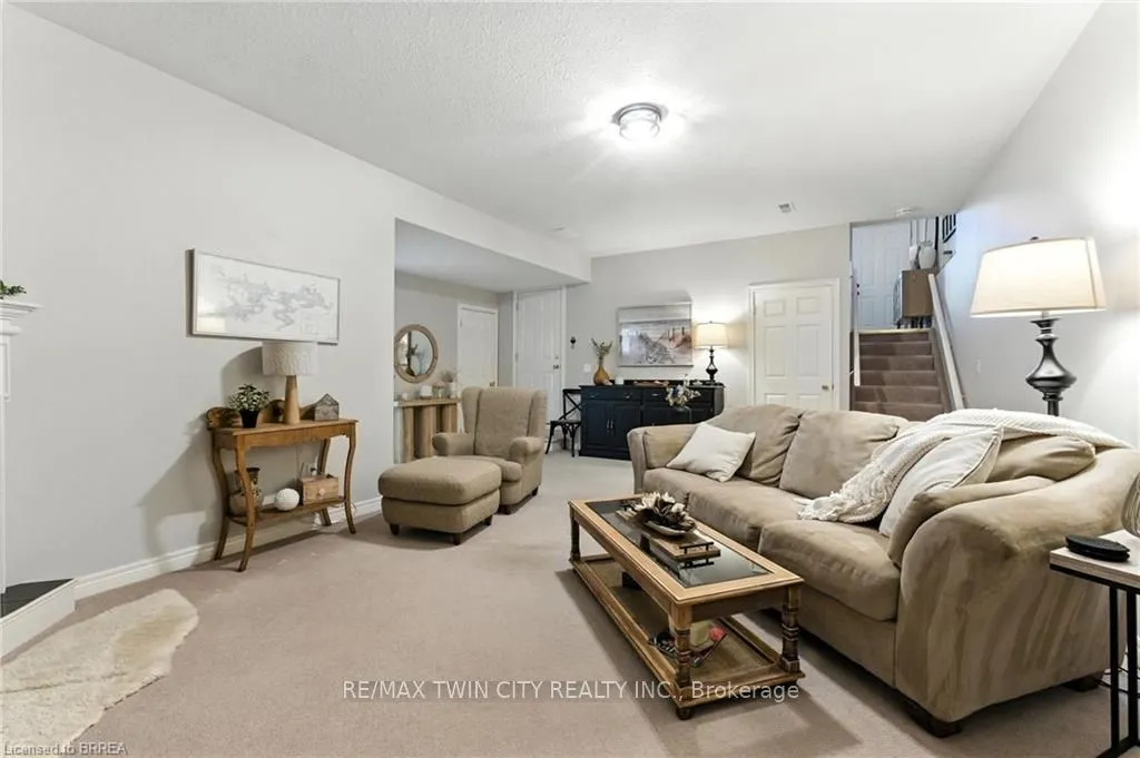 24 Hardy Road, #18
