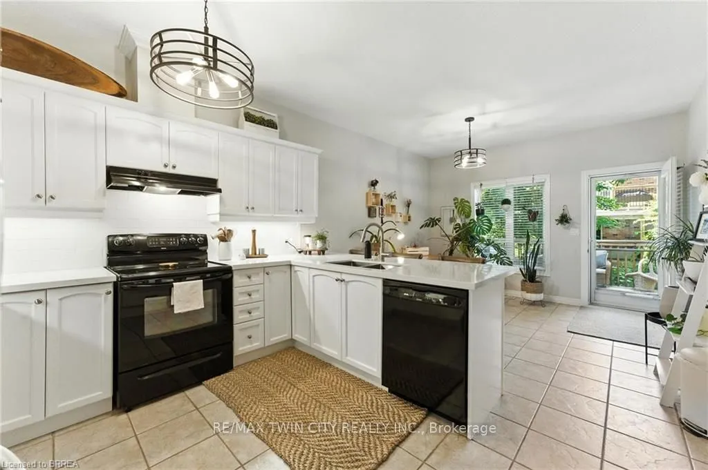 24 Hardy Road, #18