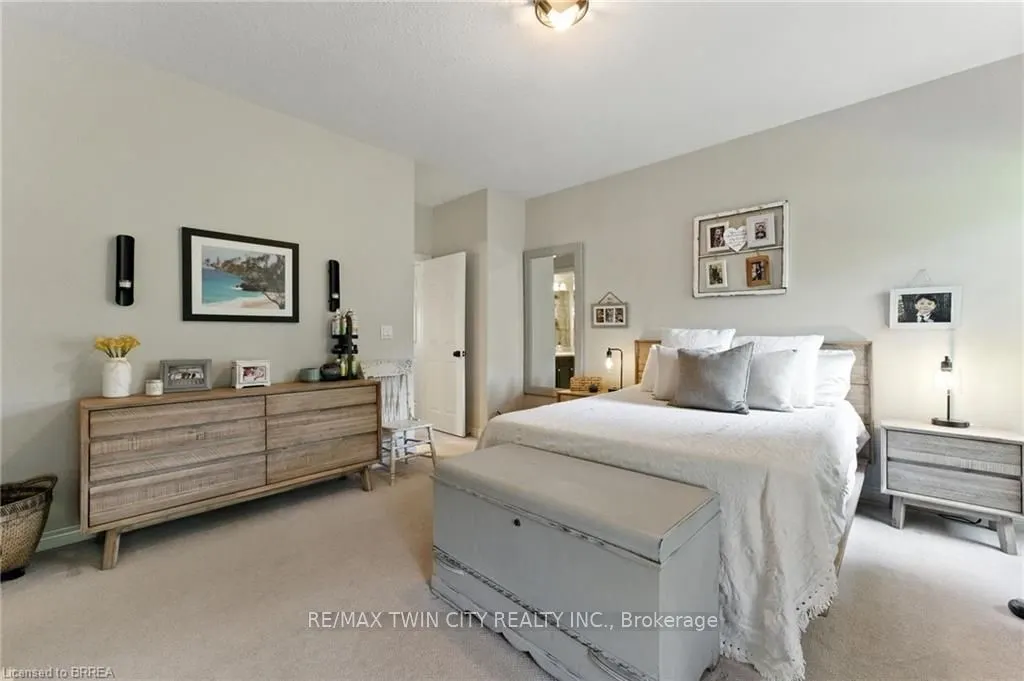 24 Hardy Road, #18