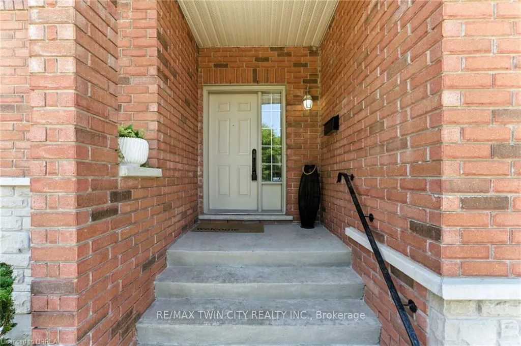 24 Hardy Road, #18