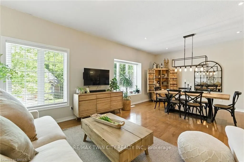 24 Hardy Road, #18