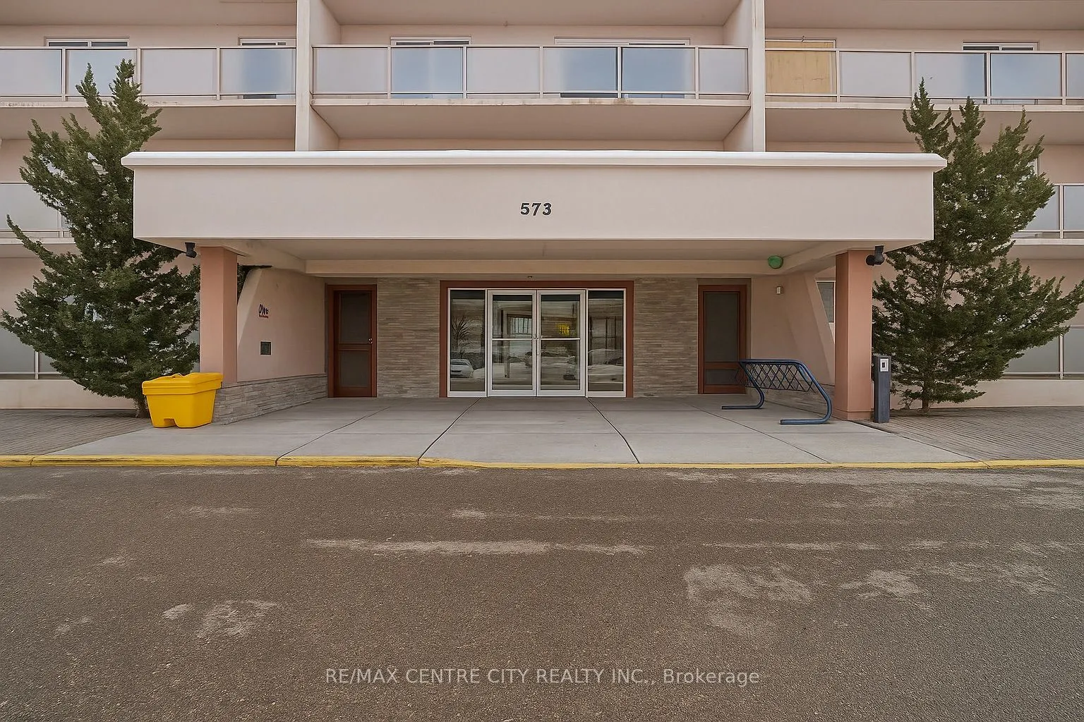 573 Mornington Avenue, #512