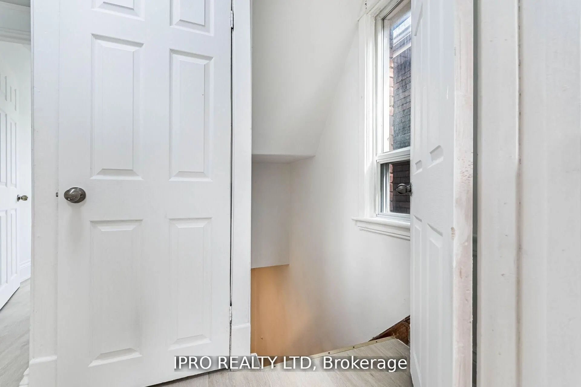 35 Chestnut Avenue