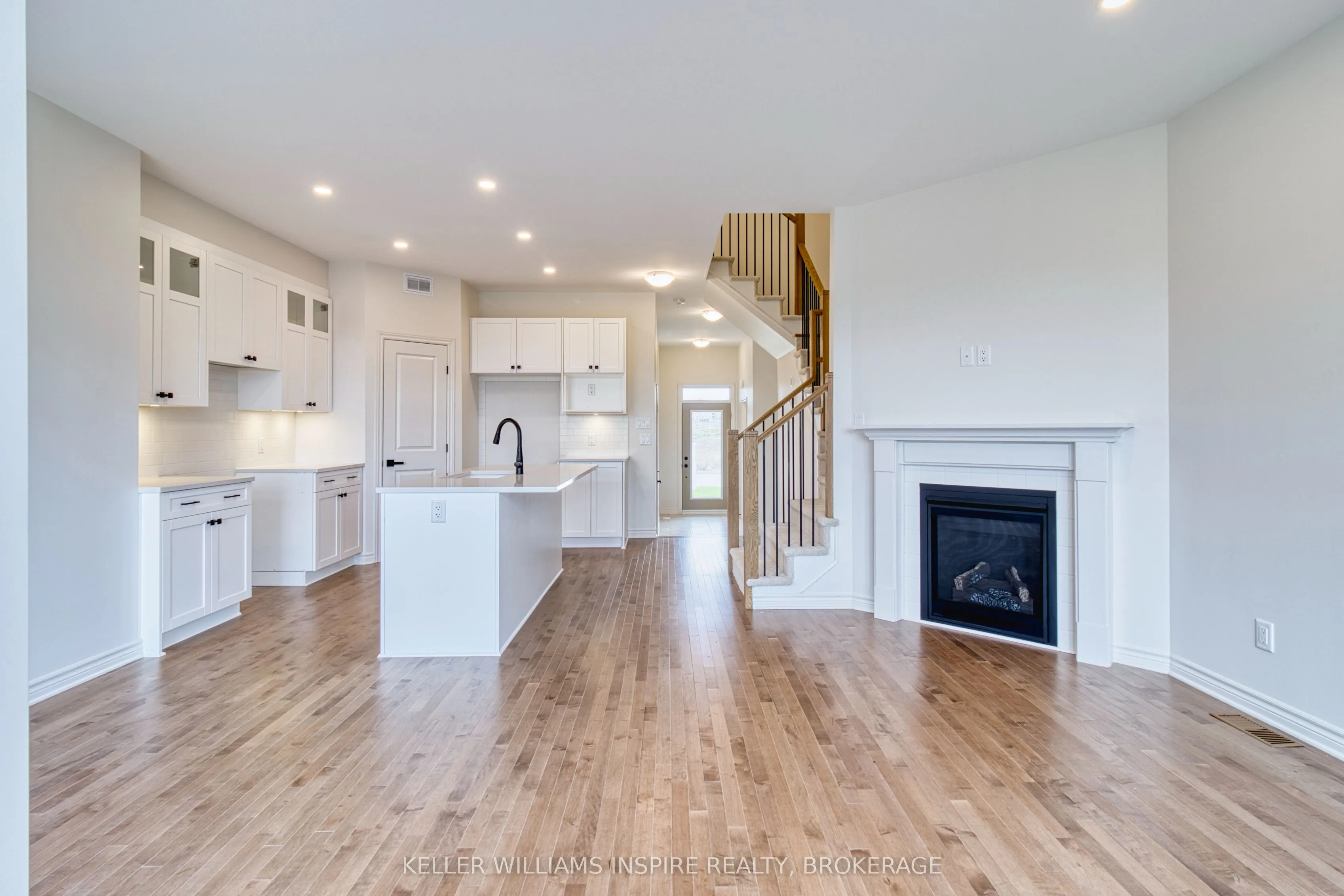 456 Buckthorn Drive