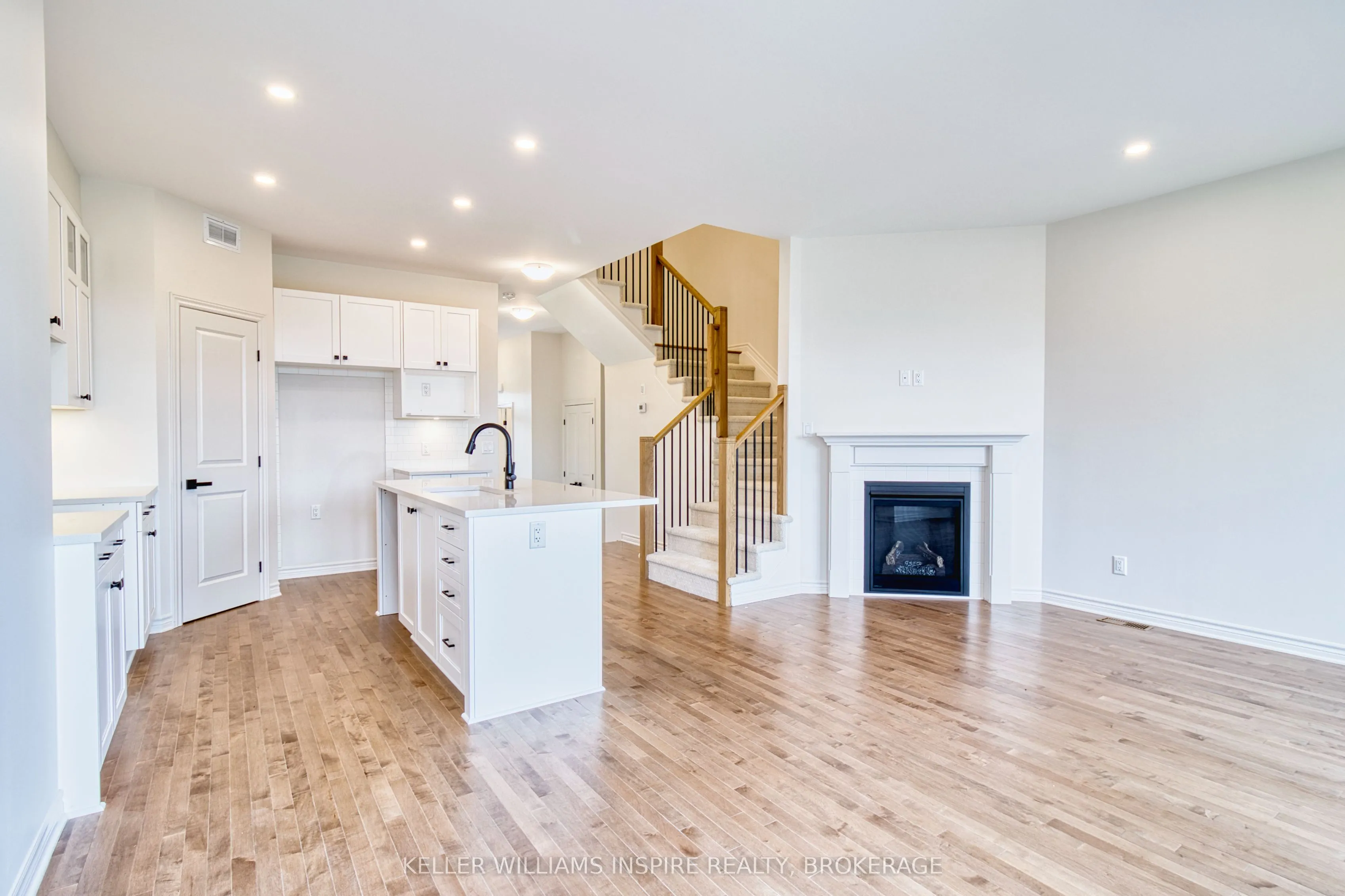 456 Buckthorn Drive