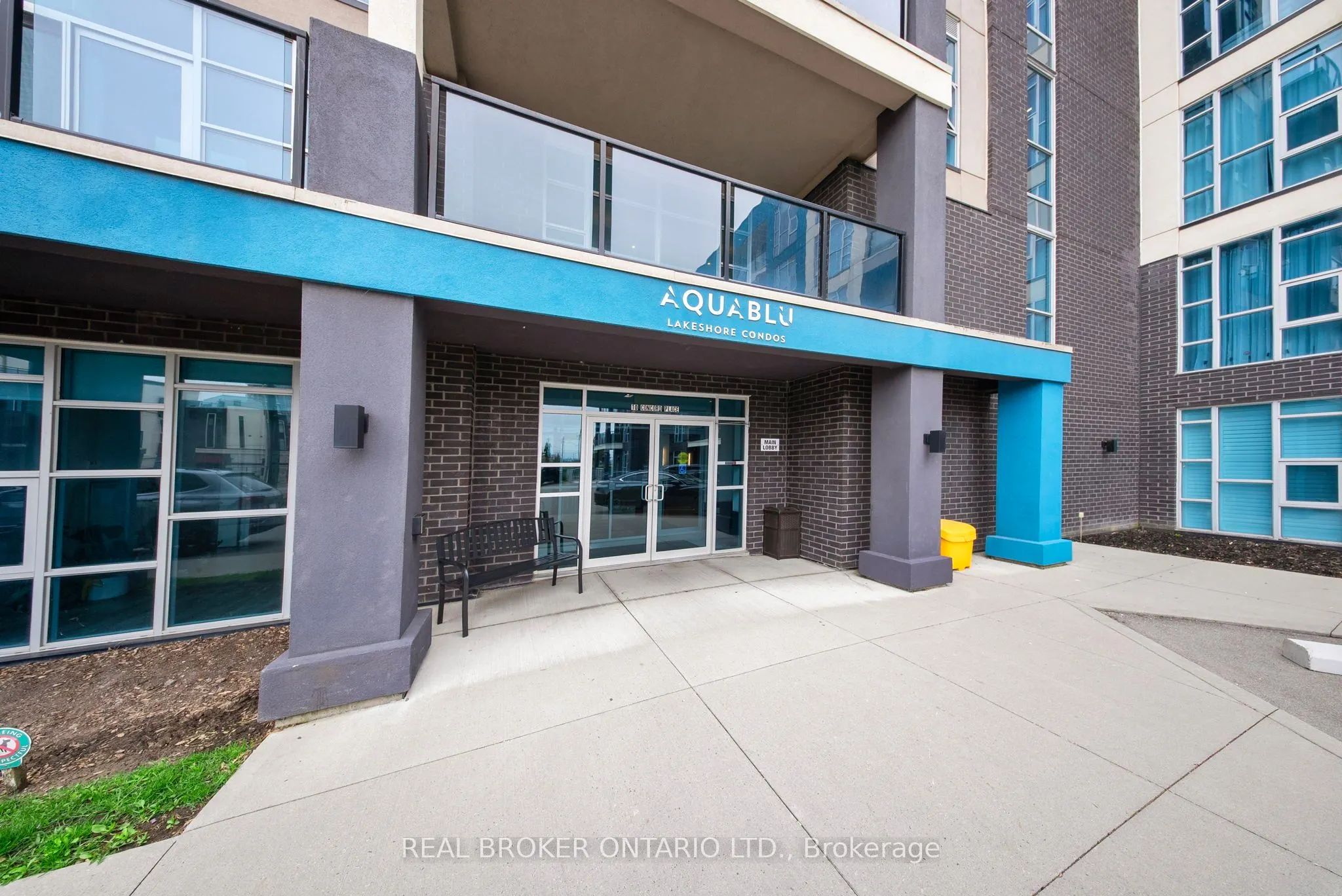 10 CONCORD Place W, #110