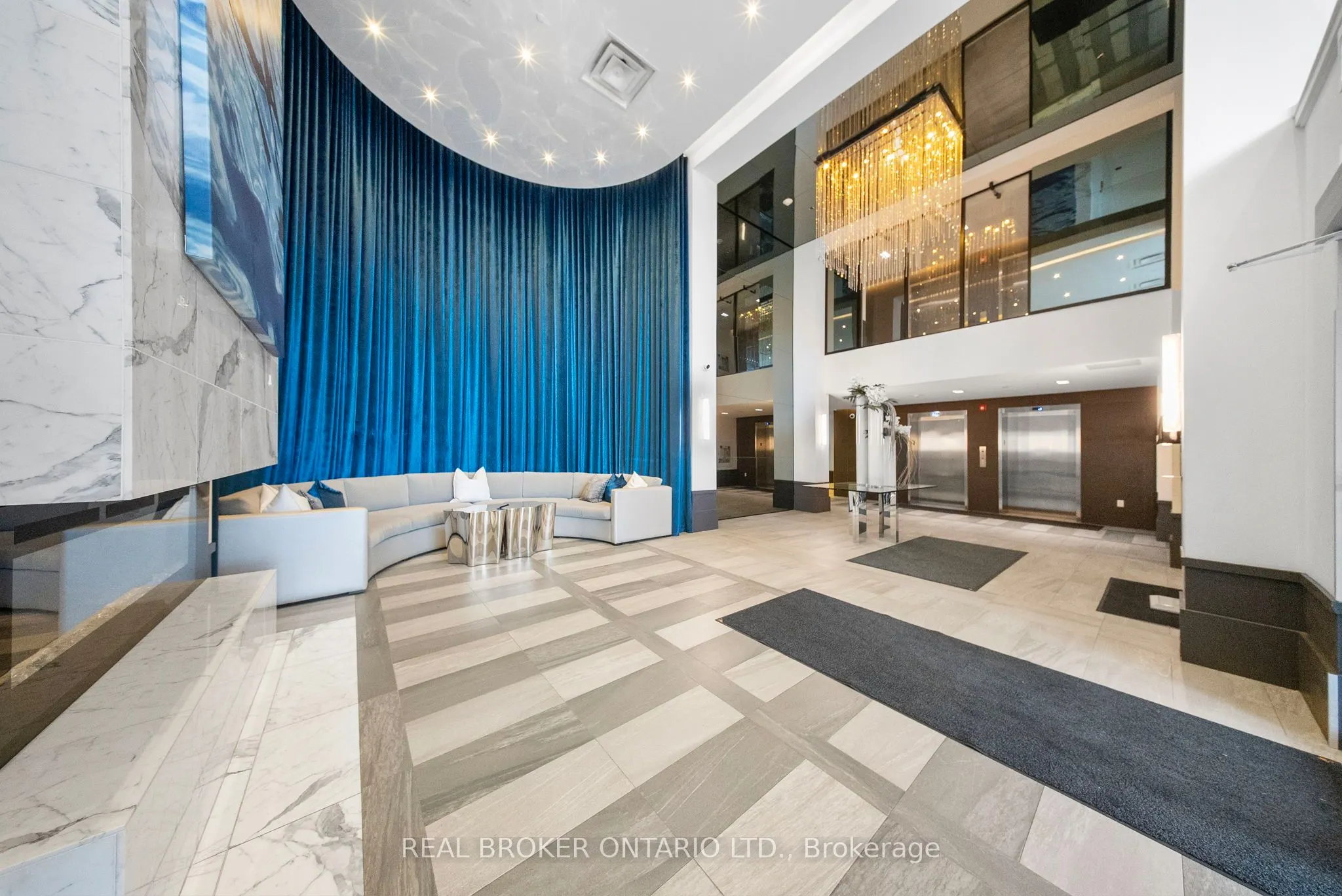 10 CONCORD Place W, #110