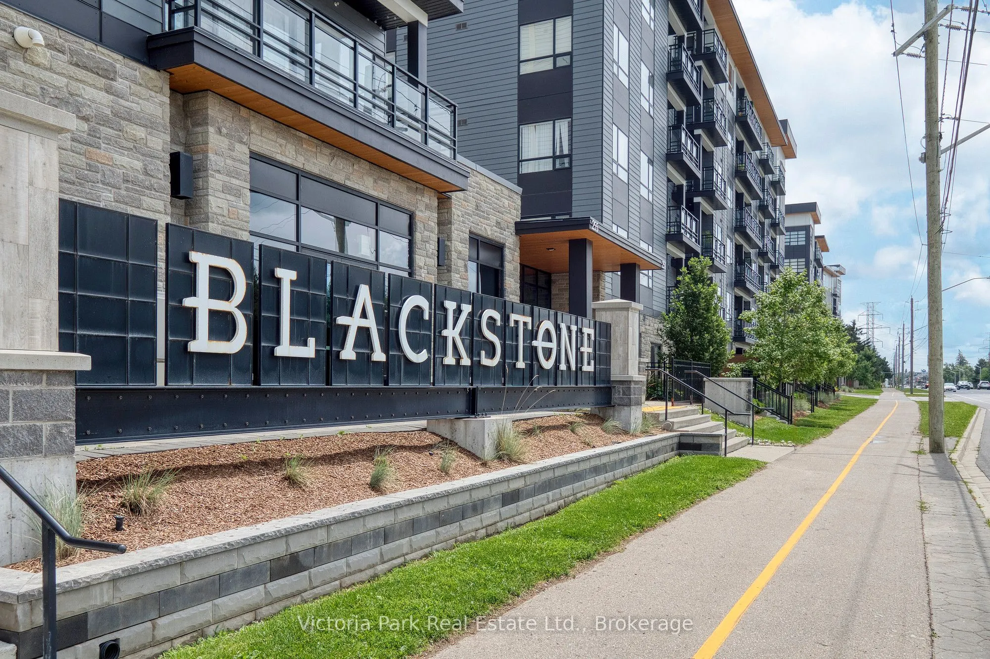 251 Northfield Drive E, #610