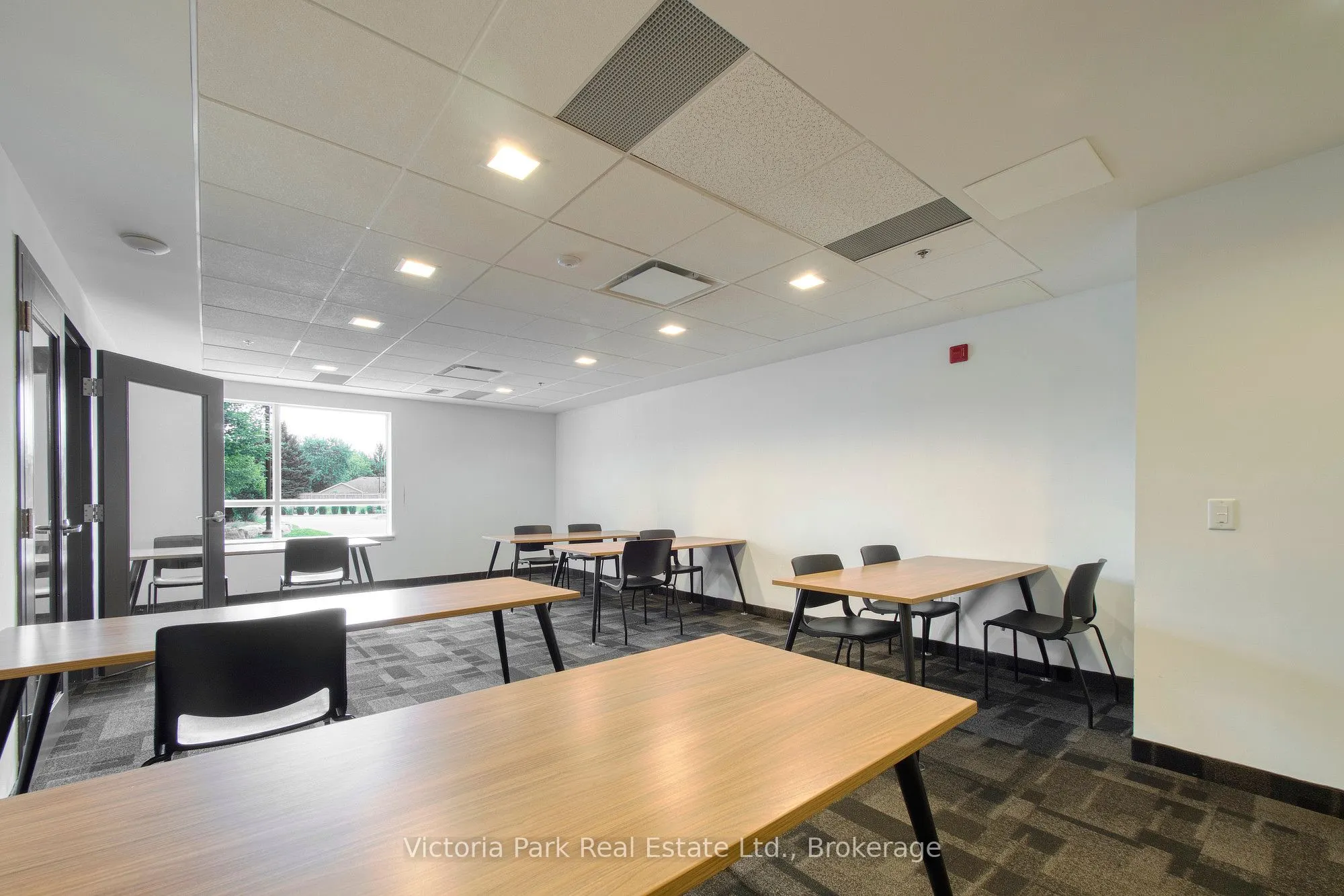 251 Northfield Drive E, #610