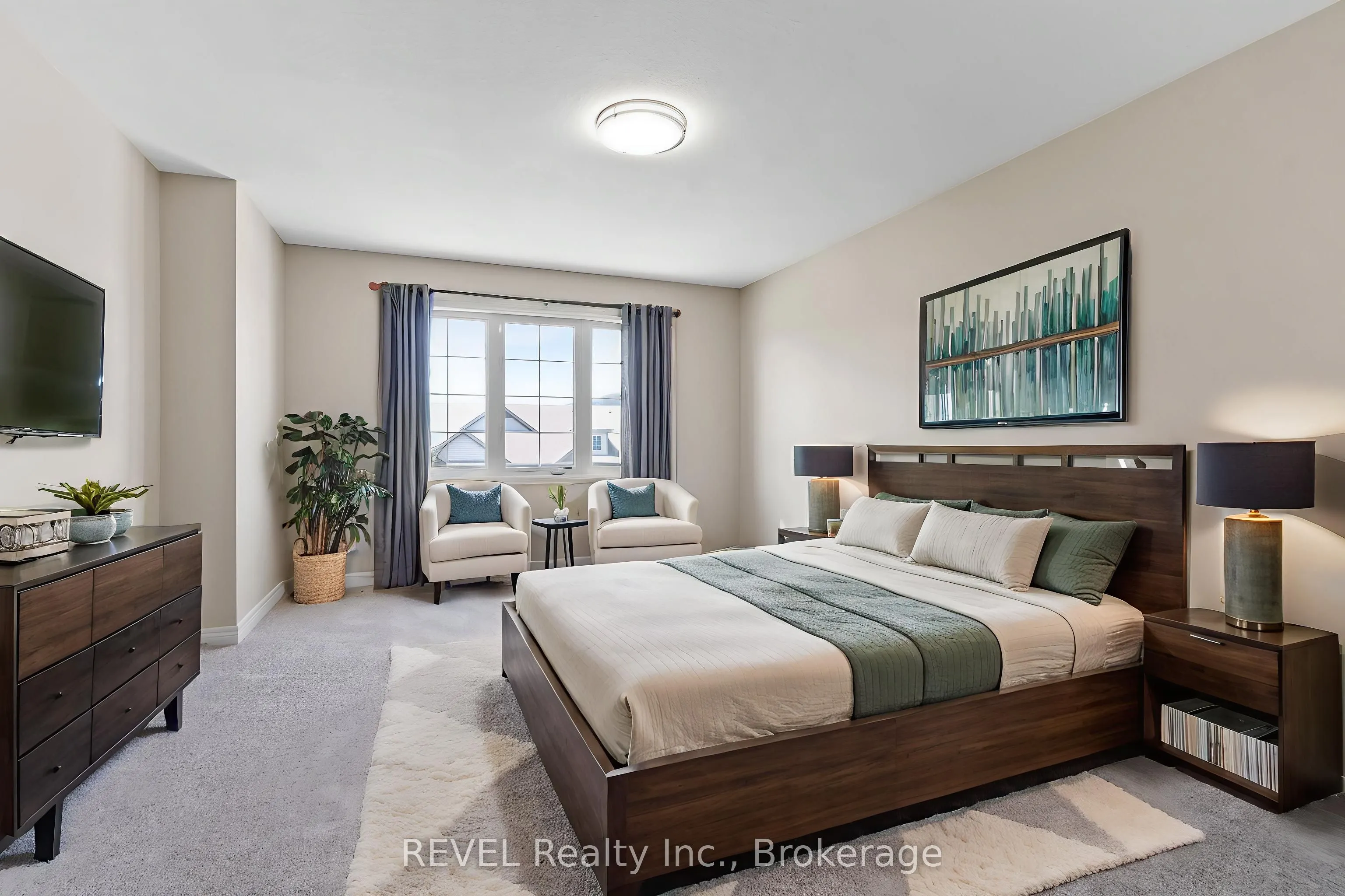 124 Roselawn Crescent