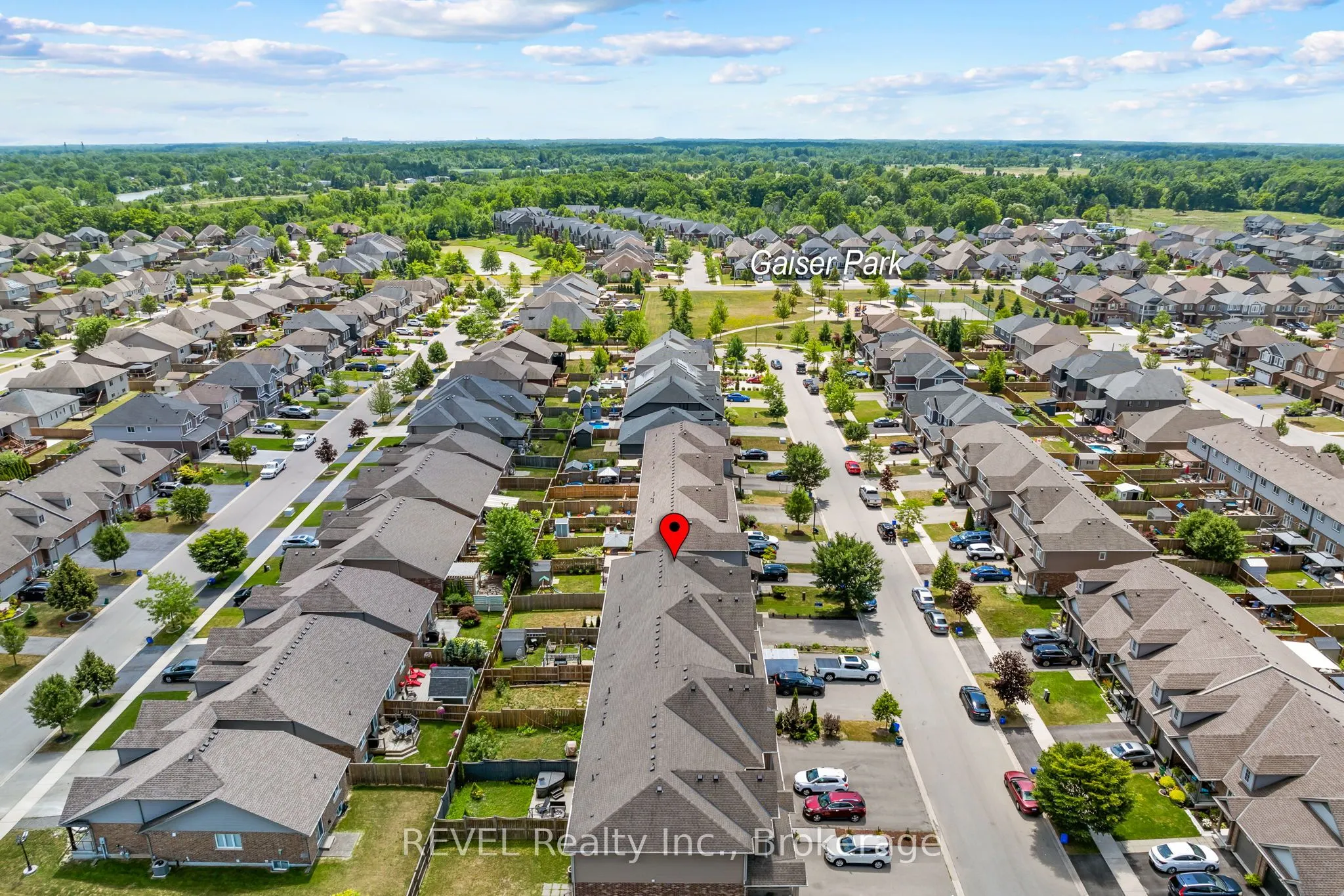 124 Roselawn Crescent