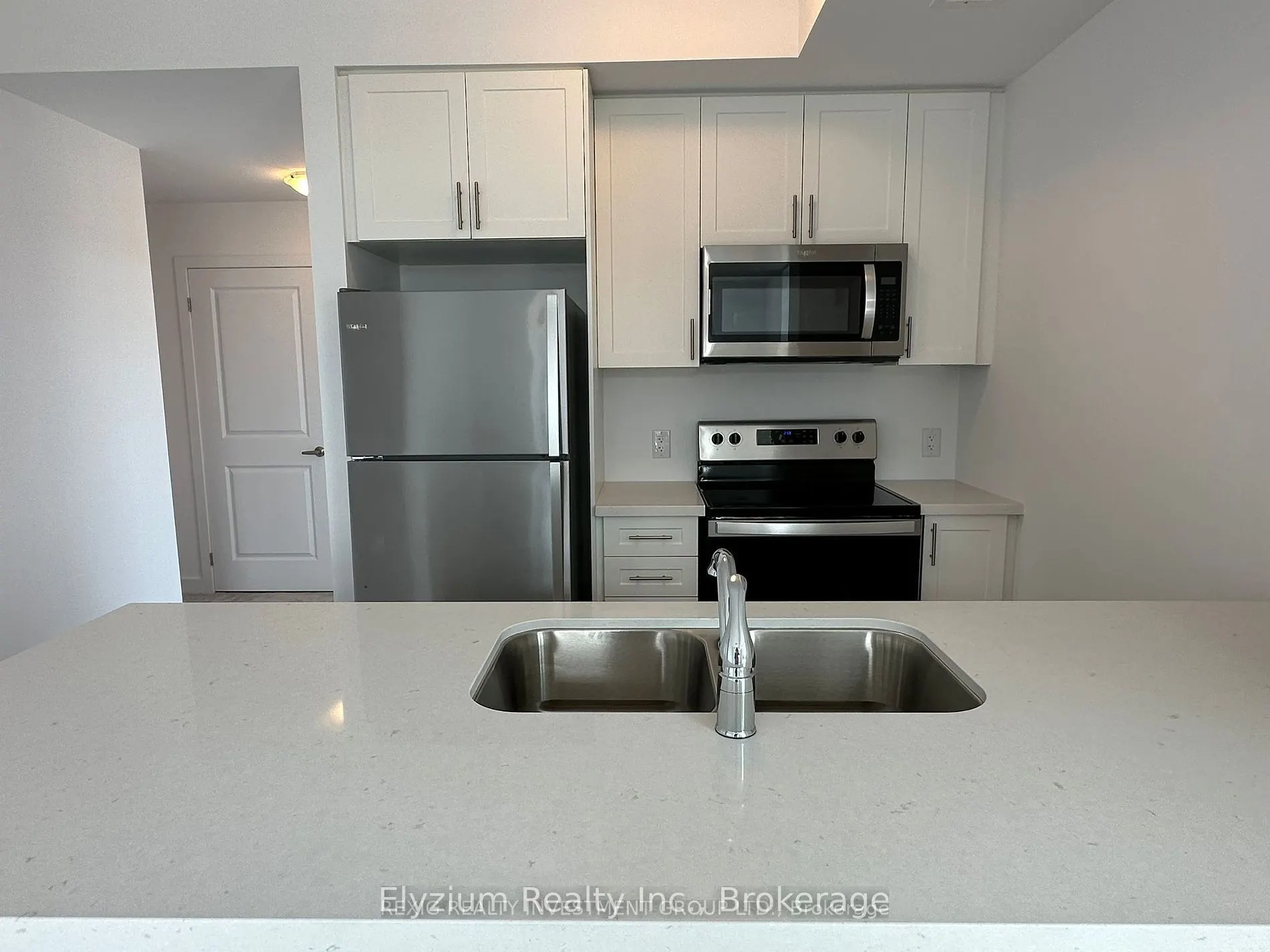460 Dundas Street E, #330