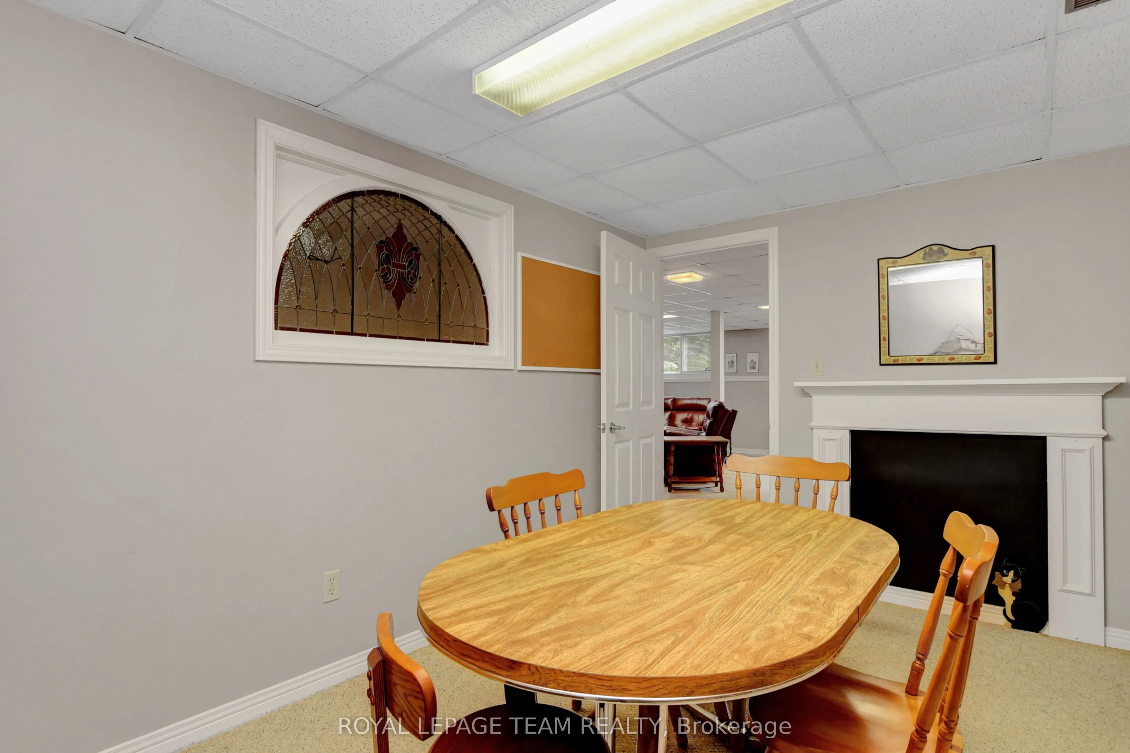1043 County rd 44 Road E