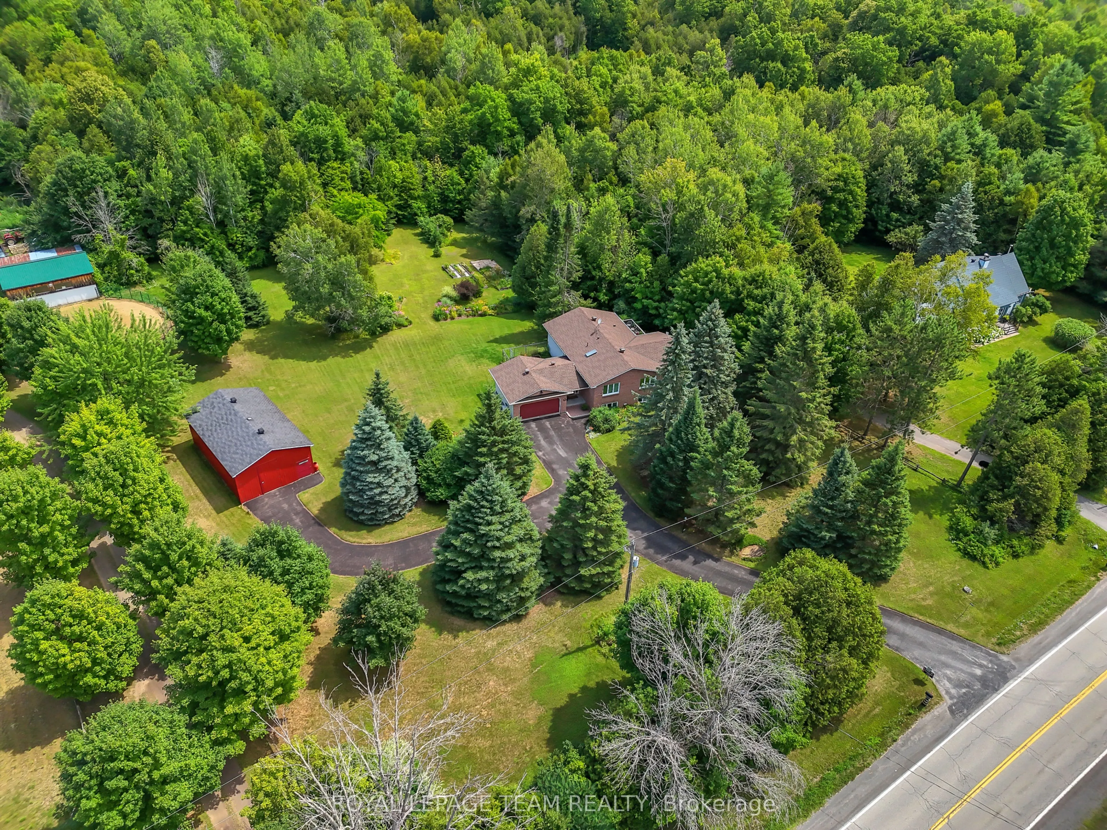 1043 County rd 44 Road E