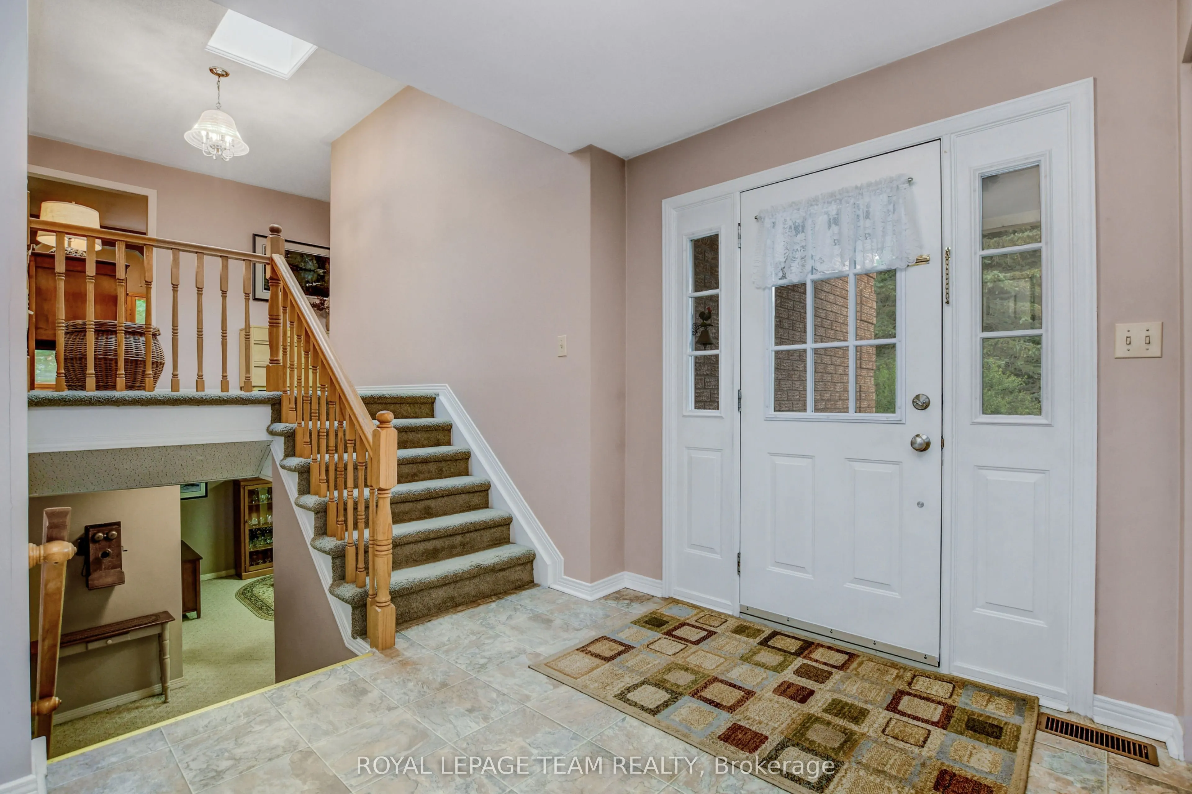 1043 County rd 44 Road E