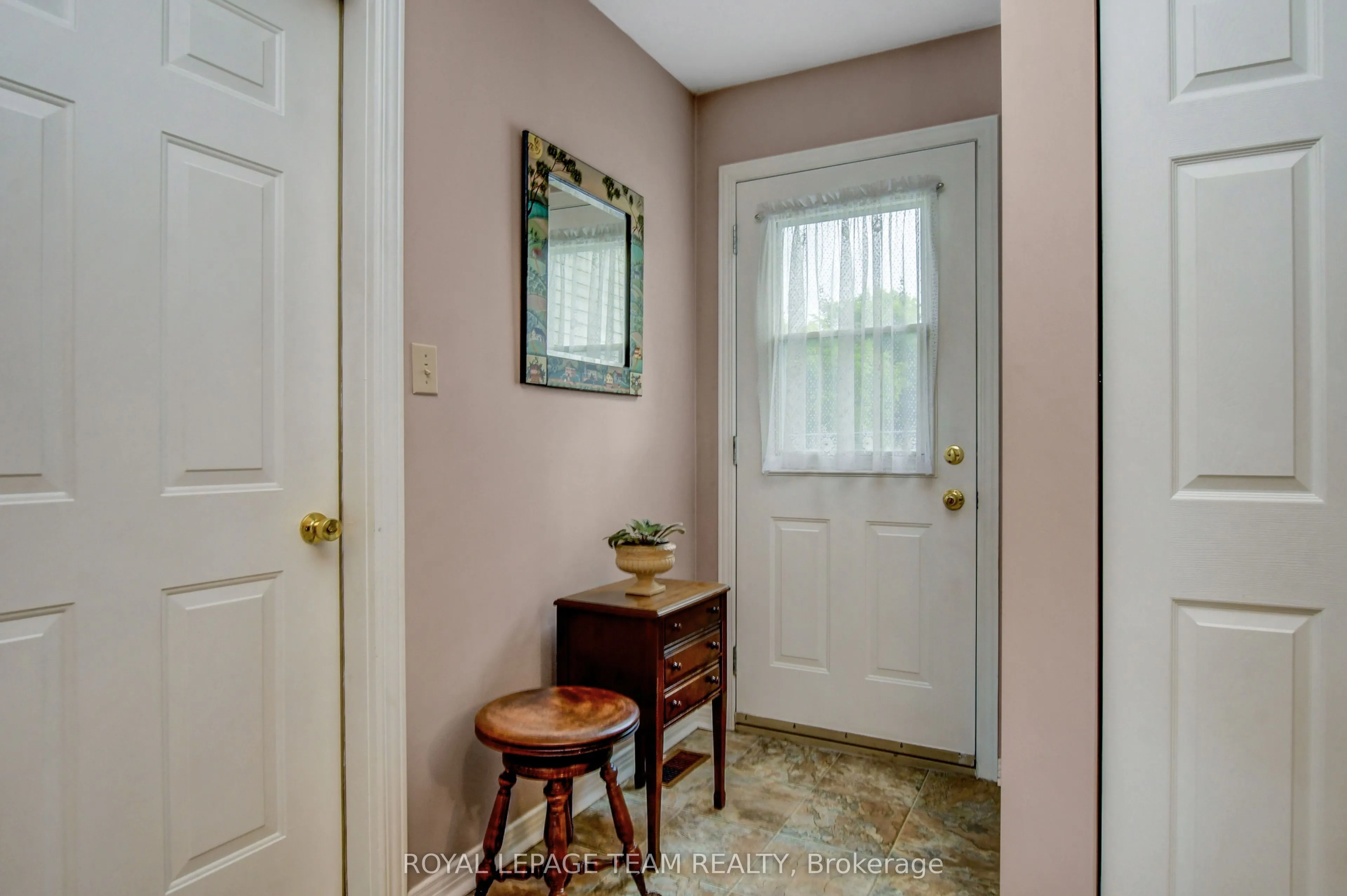 1043 County rd 44 Road E