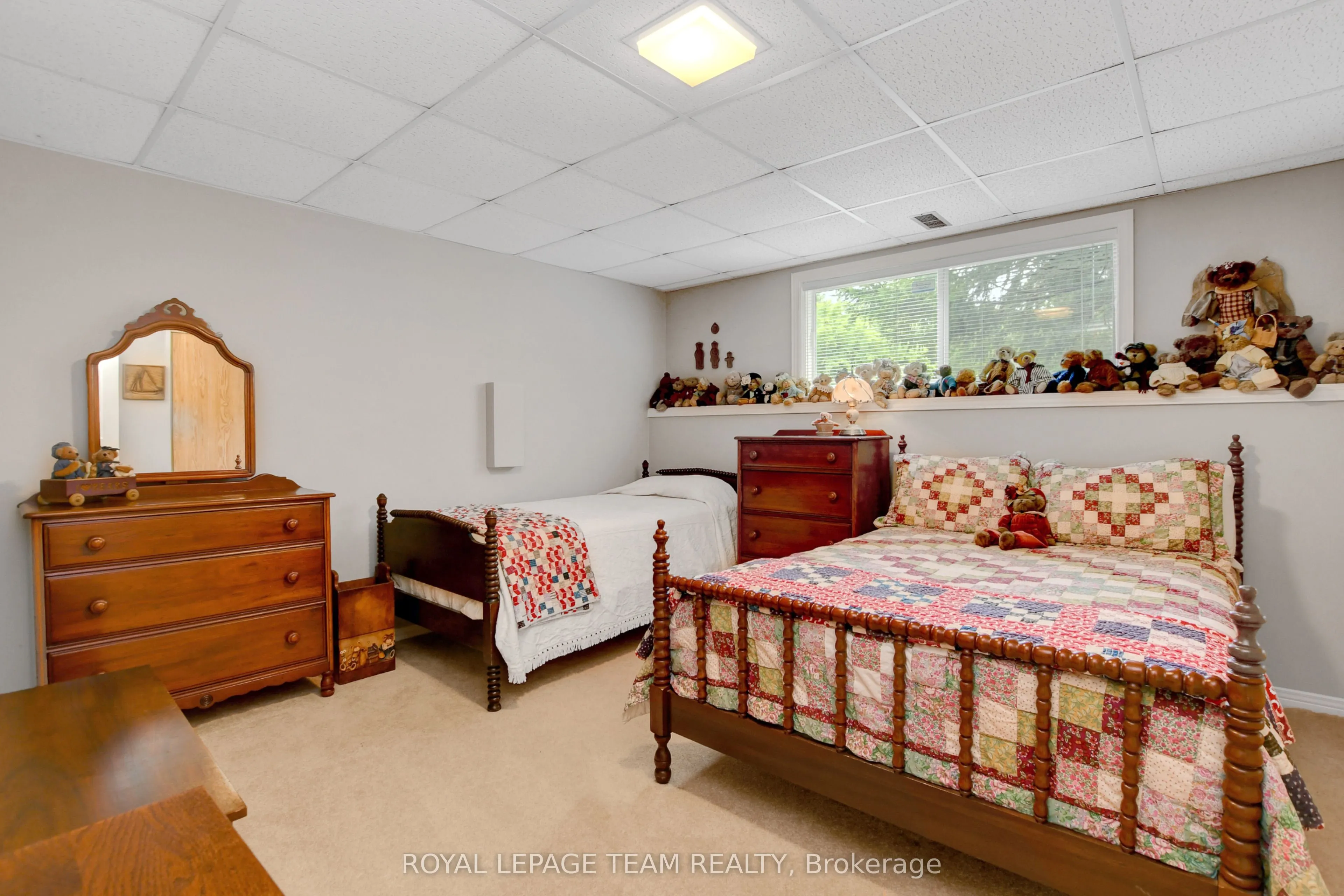 1043 County rd 44 Road E