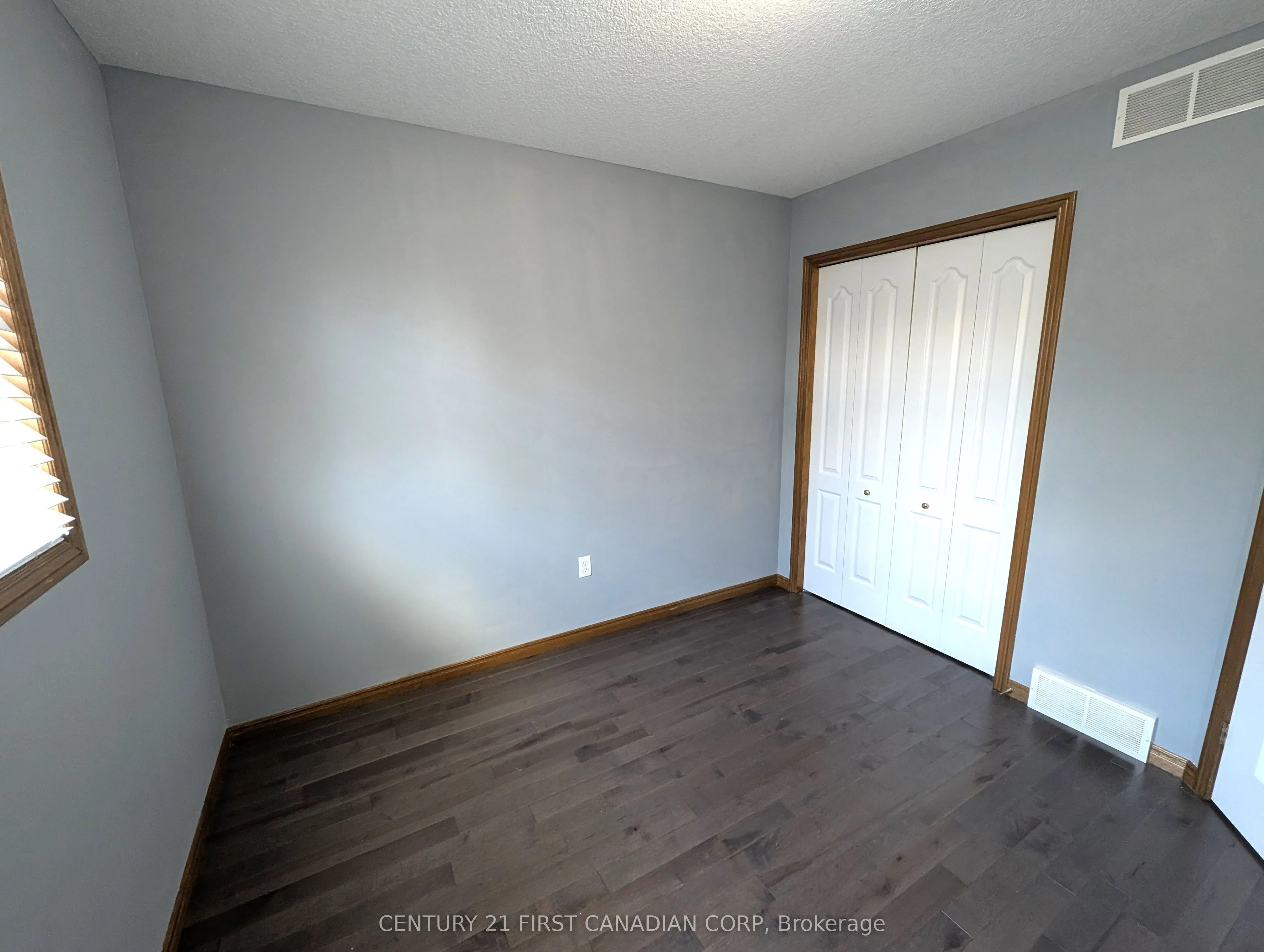55 Queensway Drive